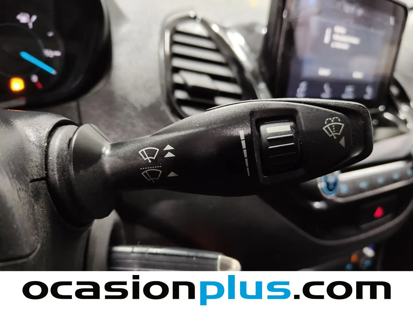 Foto Ford Ka+ Ford Ka+ 1.2 Ti-VCT White Edition (85 CV)