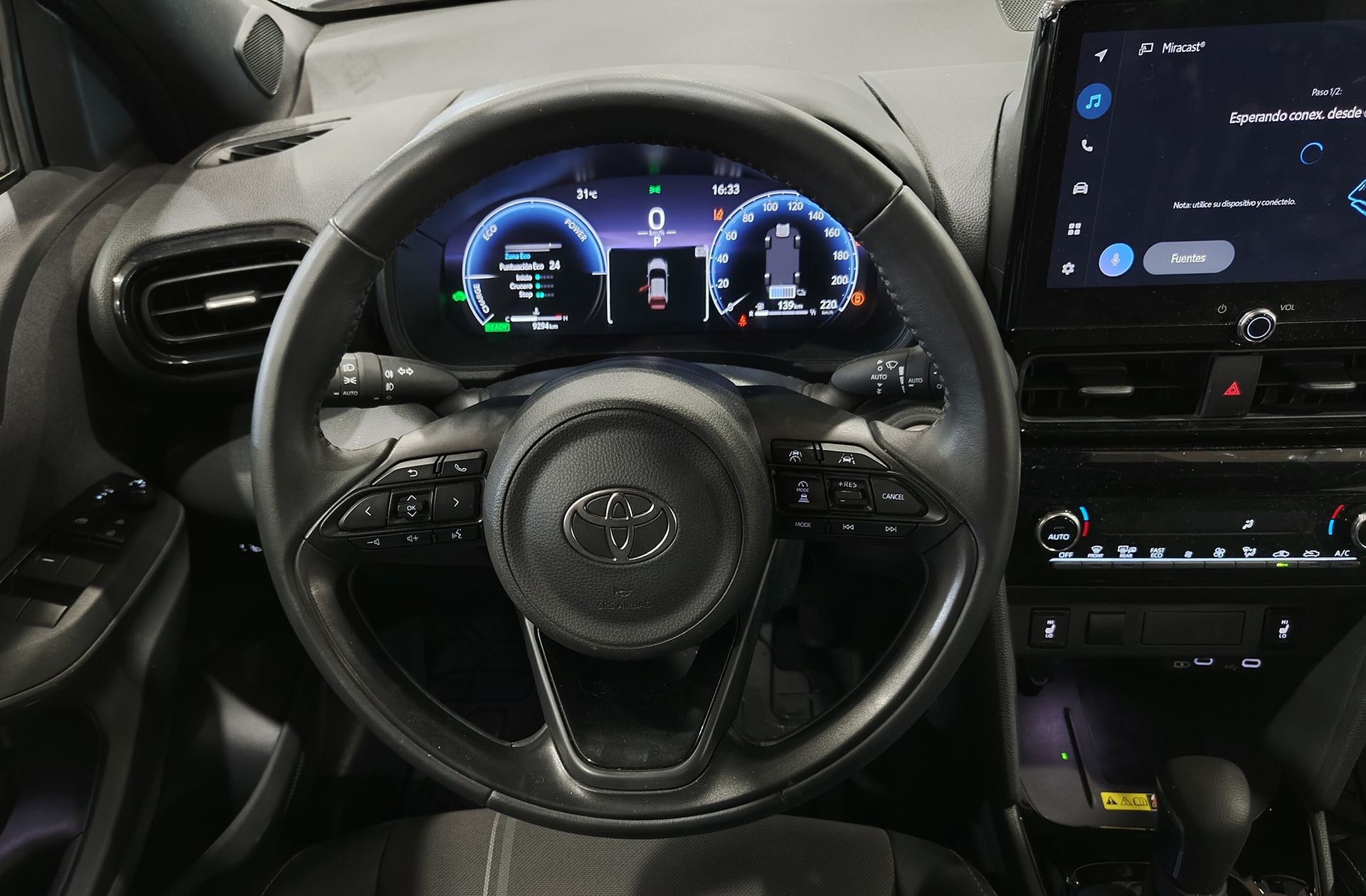 Toyota Yaris Cross 130H Style - foto 24