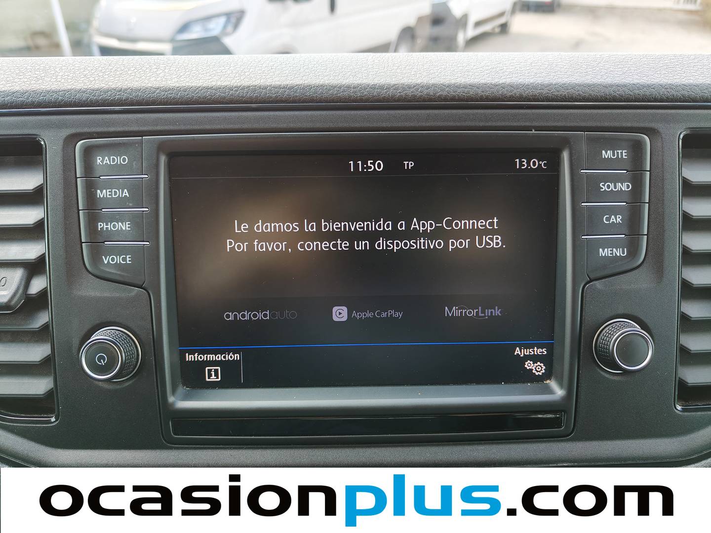 Extras y acabados del Volkswagen Crafter Volkswagen Crafter Furgon Furgon Batalla Media TA 2.0 TDI (140 CV) 3.500