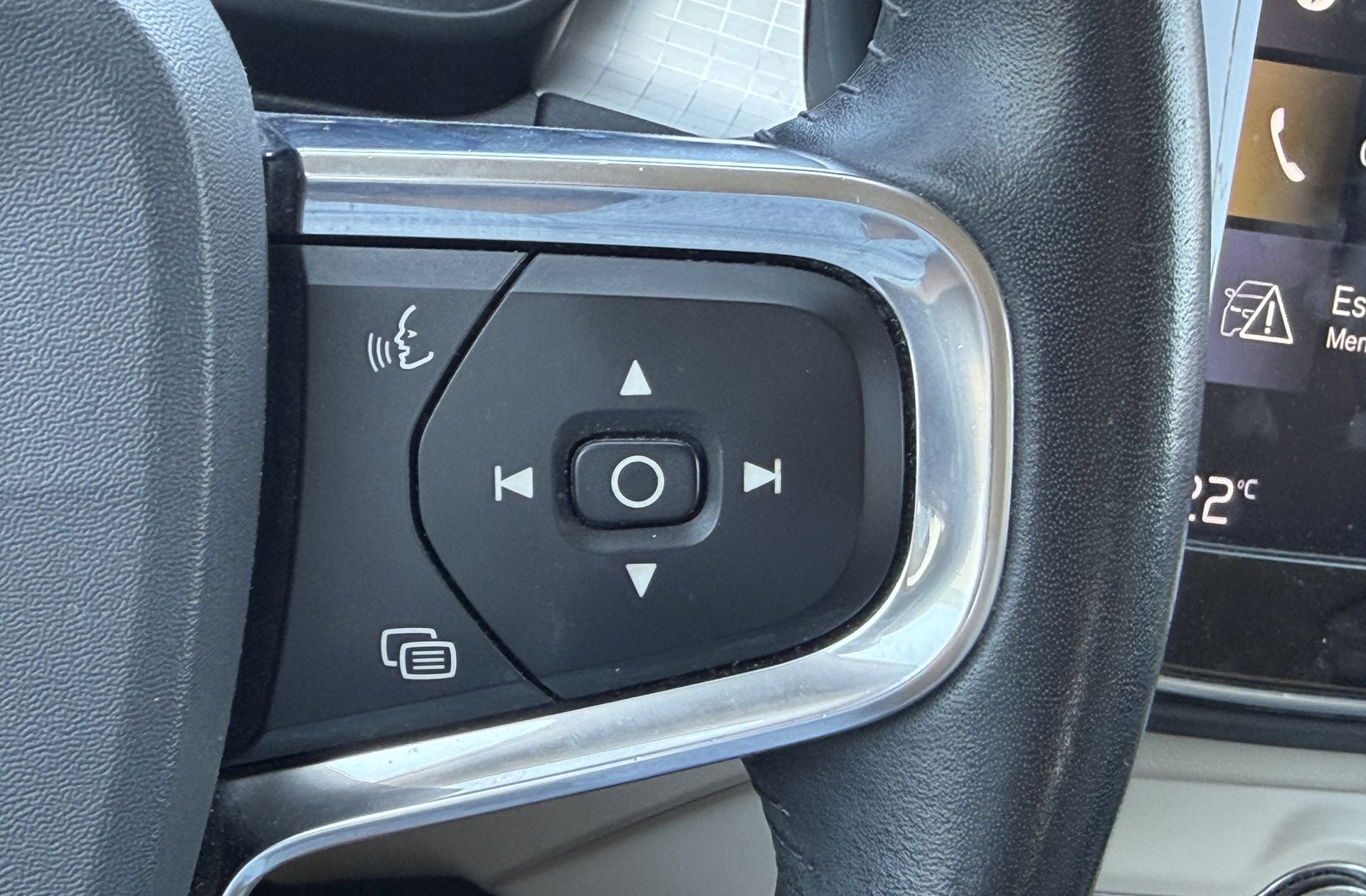 Volvo XC40 D3 Business Plus - foto 24