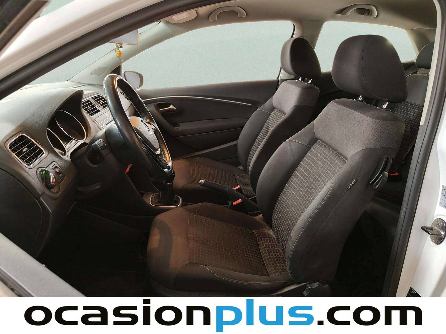 Foto asientos delanteros Volkswagen Polo Volkswagen Polo A-Polo Plus 1.2 TSI BMT (90 CV)