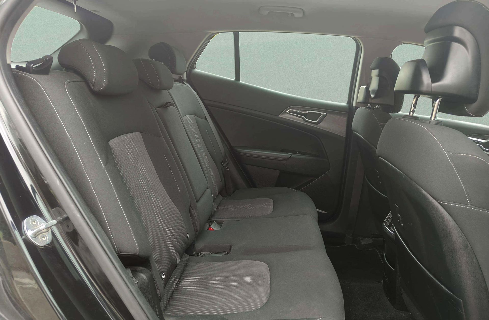 Kia Sportage 1.6 T-GDi MHEV Drive 4x2 - foto 17