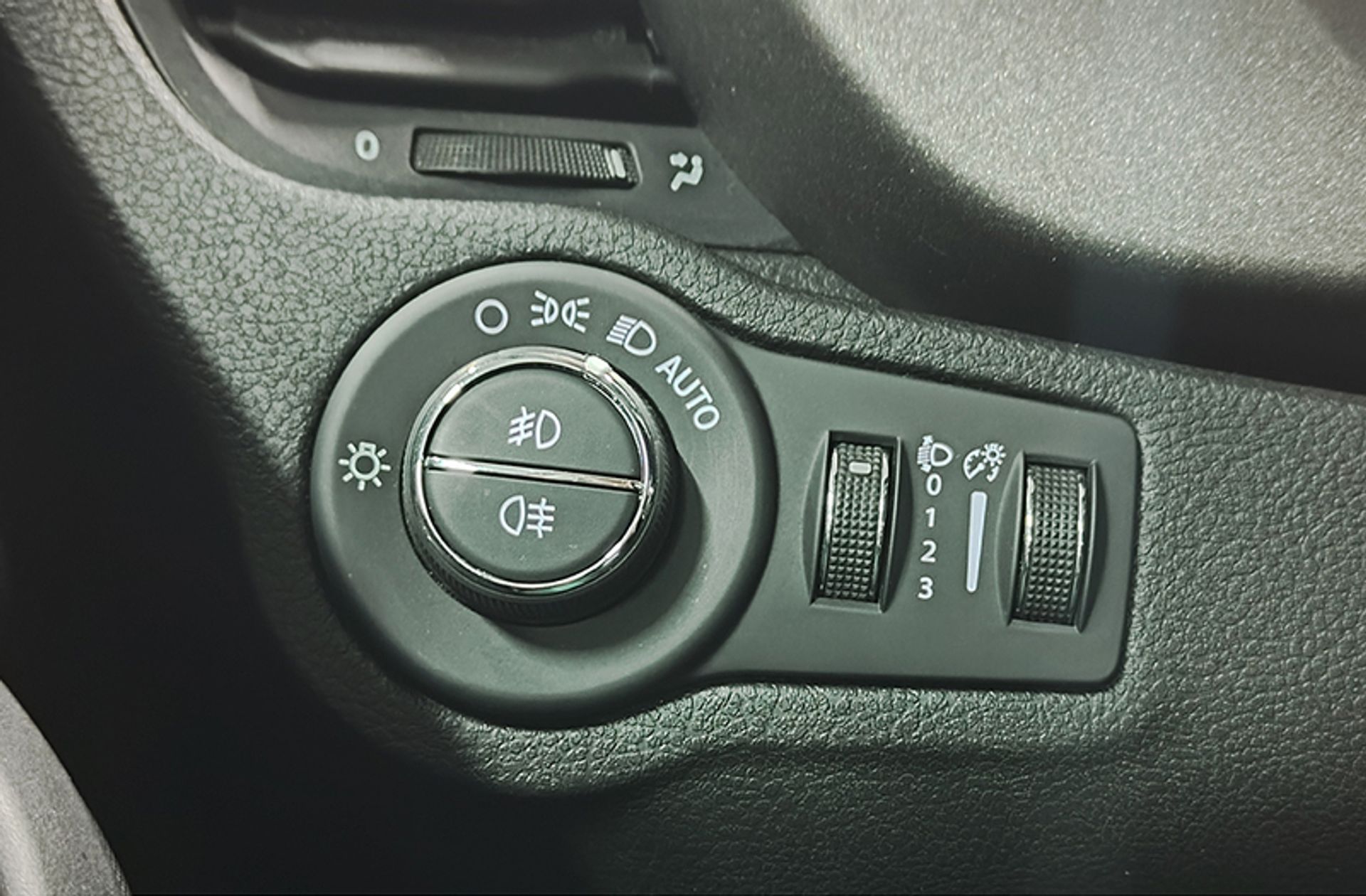 Fiat 500X 1.6 MultiJet Cross - foto 21