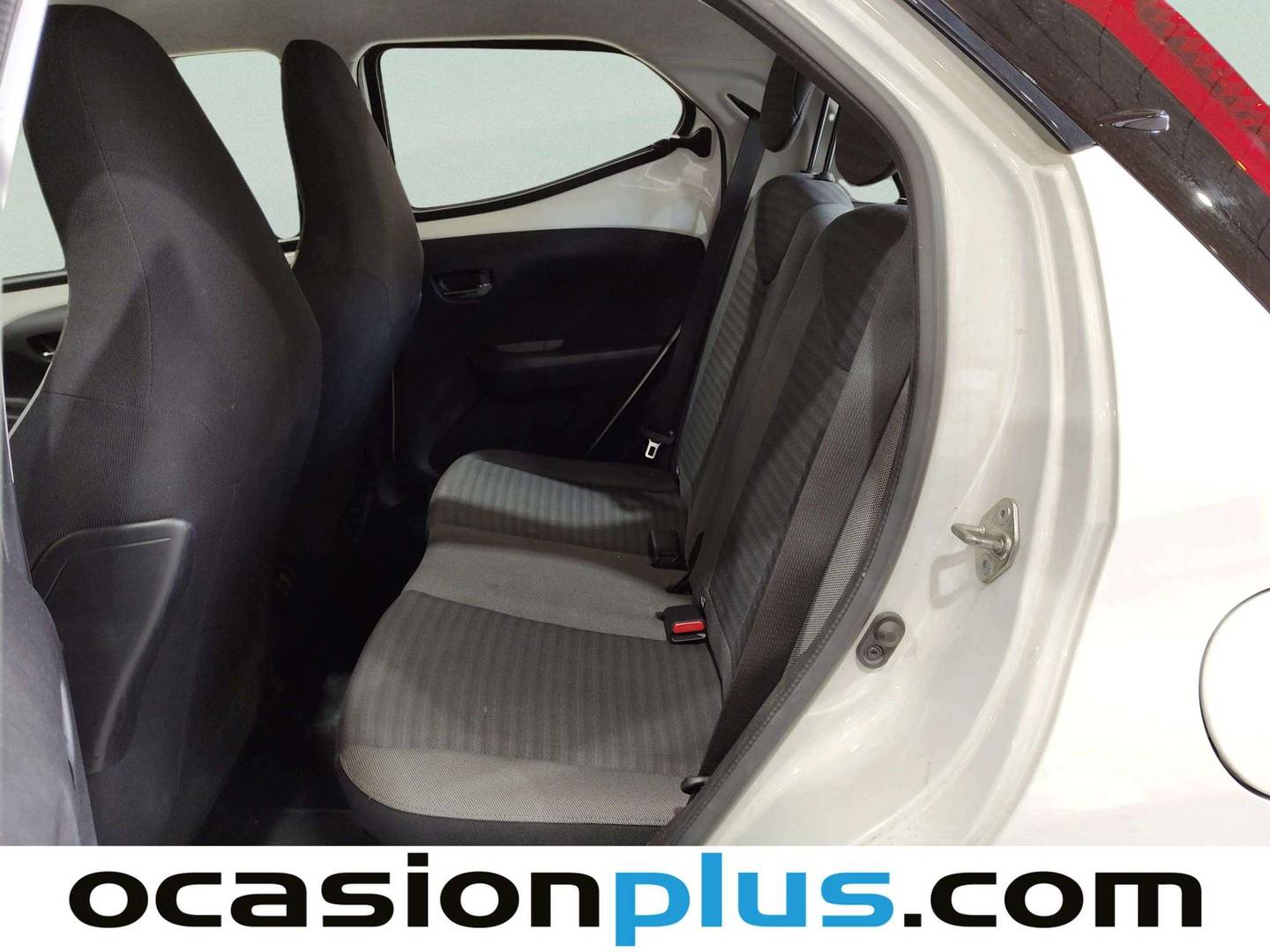 Foto asientos traseros Toyota Aygo Toyota Aygo 1.0 70 x-play (72 CV)