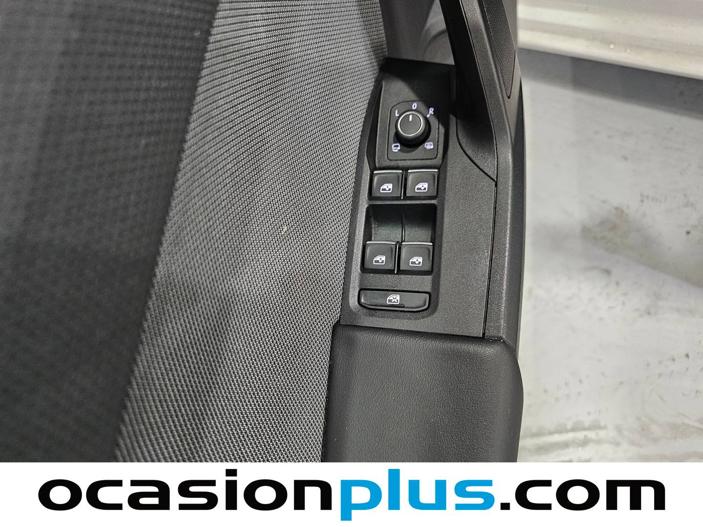 Seat León SEAT León 1.5 TSI S&S Style Go (130 CV) gasolina