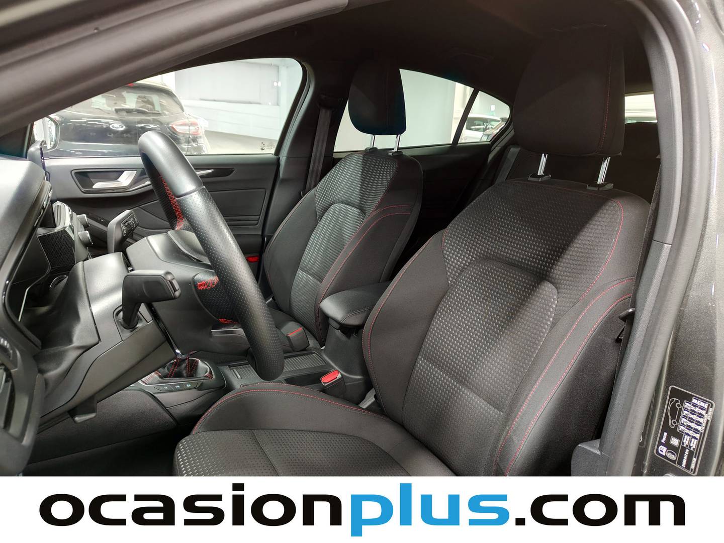 Foto asientos delanteros Ford Focus Ford Focus 1.0 Ecoboost S&S ST-Line  (125 CV)