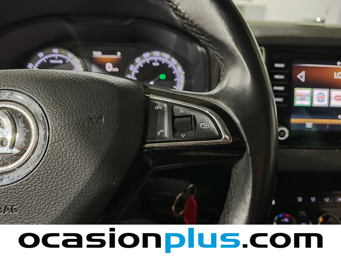 Foto Skoda Karoq Skoda Karoq 1.0 TSI Ambition DSG (115 CV)