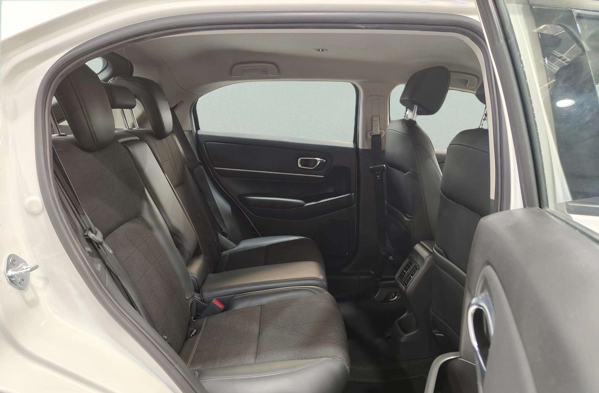Honda HR-V 1.5 i-MMD Advance 4x2 - foto 19