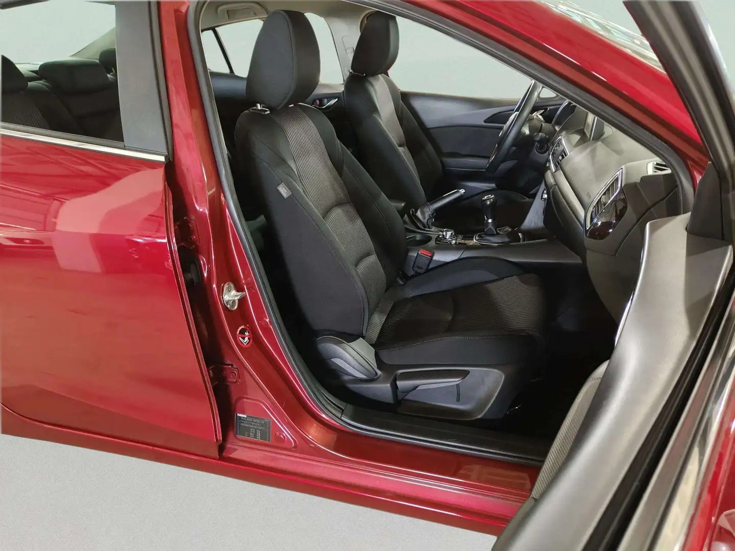 Foto Mazda Mazda3 Mazda Mazda 3 2.0 GE Sedan Luxury MT (120 CV)