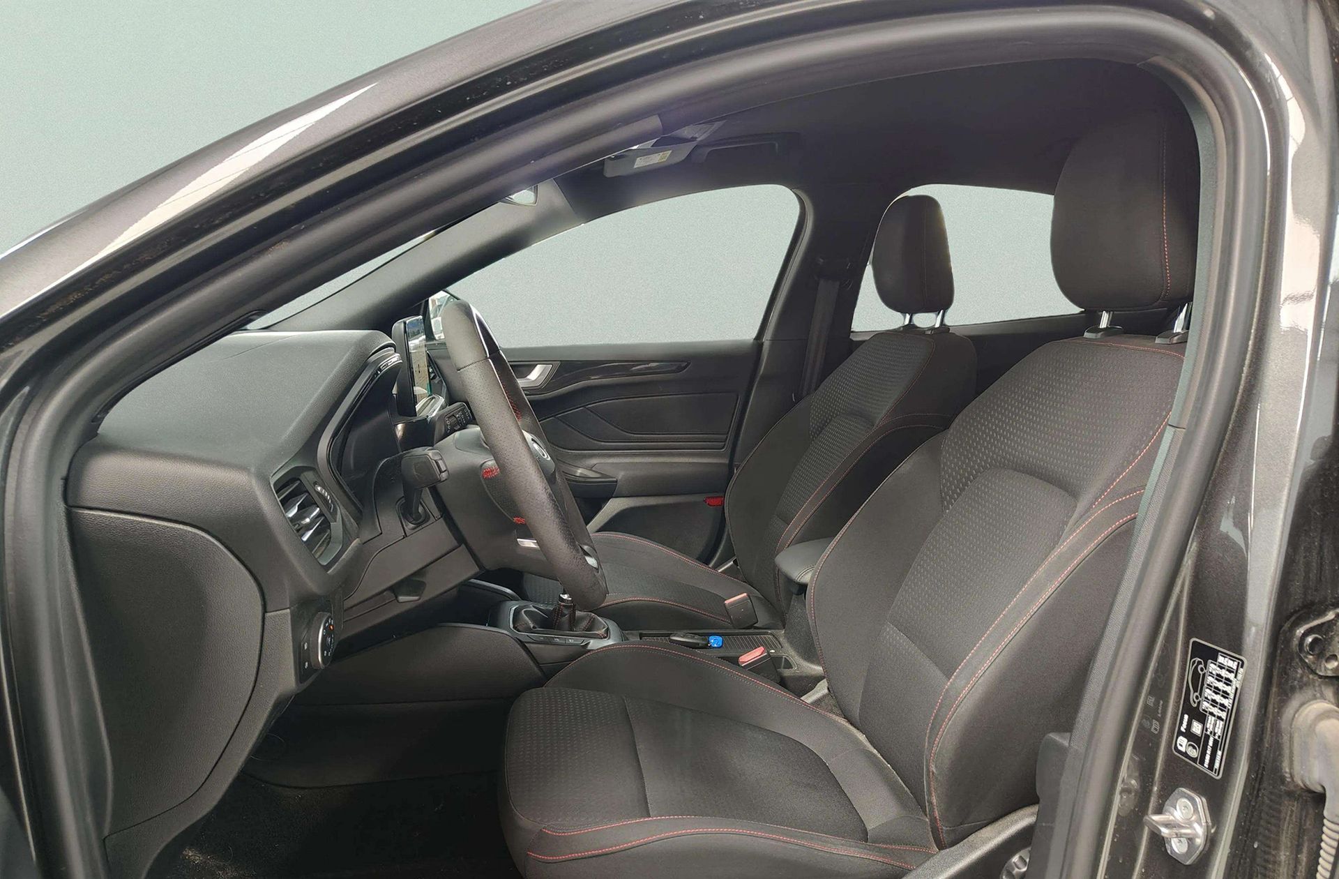 Ford Focus 1.0 EcoBoost ST-Line - foto 11