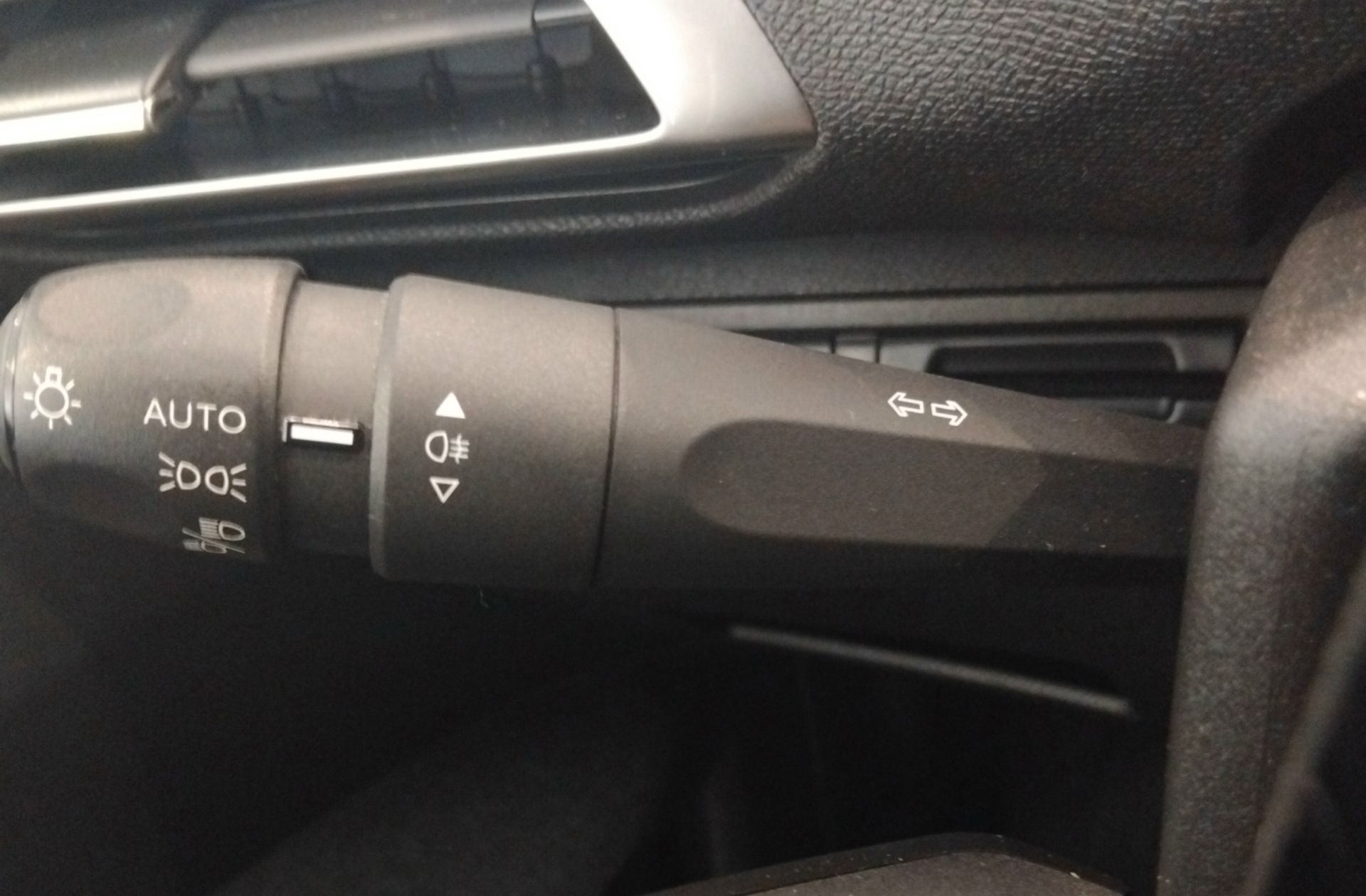 Peugeot 5008 PureTech 130 Style 7 plazas - foto 25