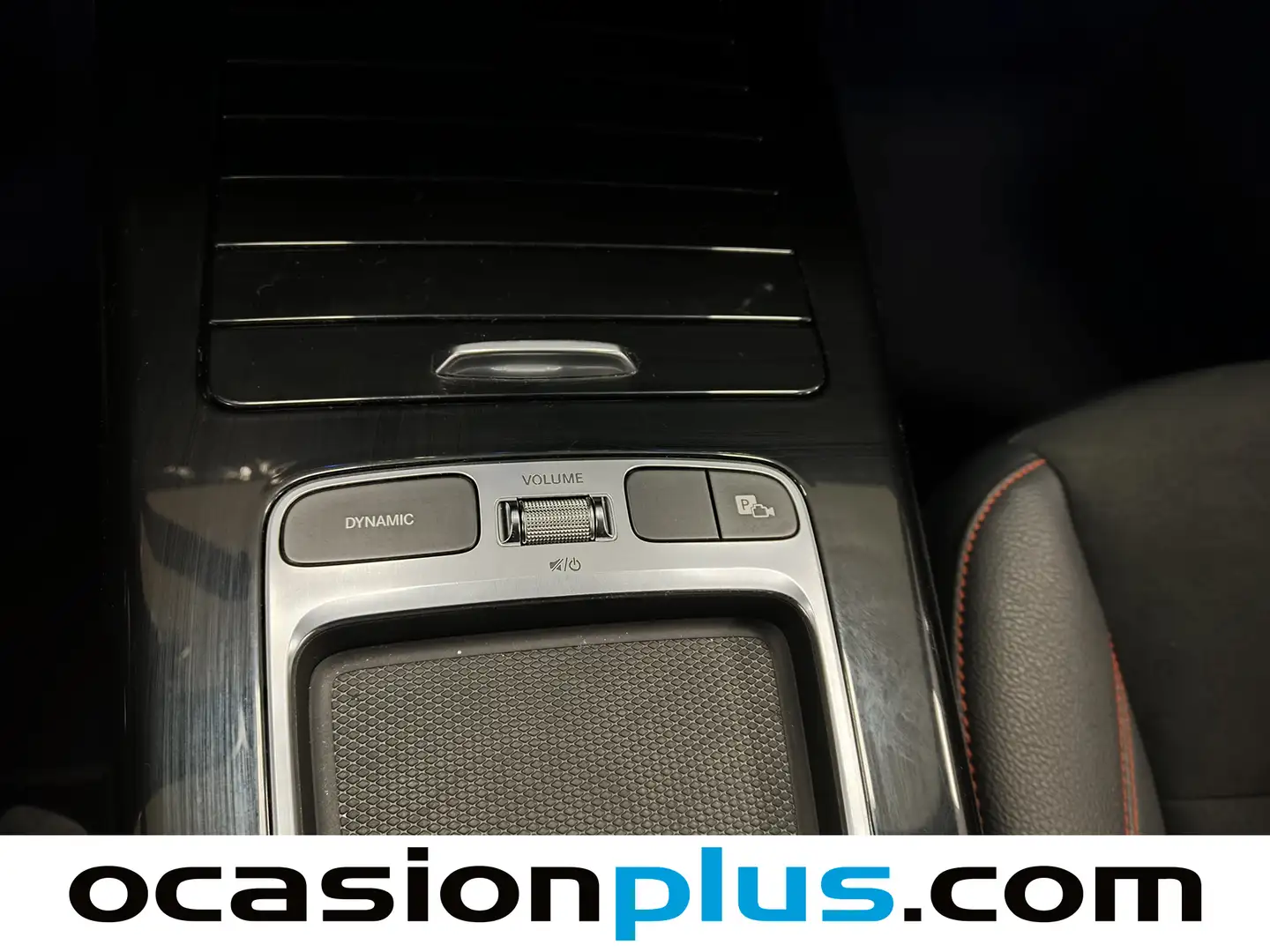 Foto Mercedes Clase A Mercedes-Benz Clase A 180 Pack AMG (136 CV)