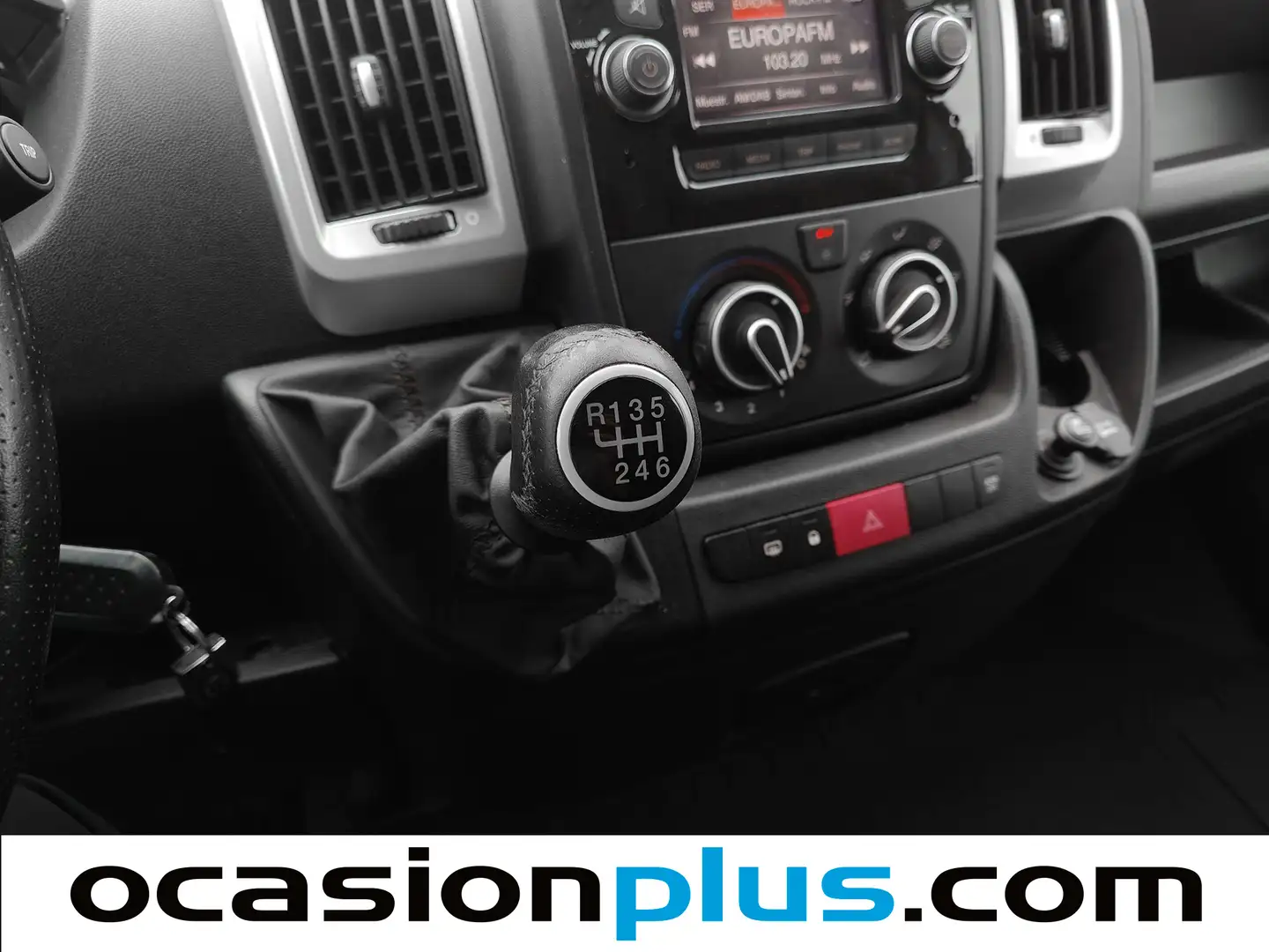 Foto Peugeot Boxer Peugeot Boxer BlueHDi 140 S&S 335 L3H2 (140 CV)