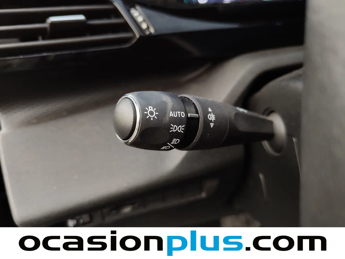 Foto Peugeot 308 Peugeot 308 PureTech 130 S&S Active Pack EAT8 (130 CV)