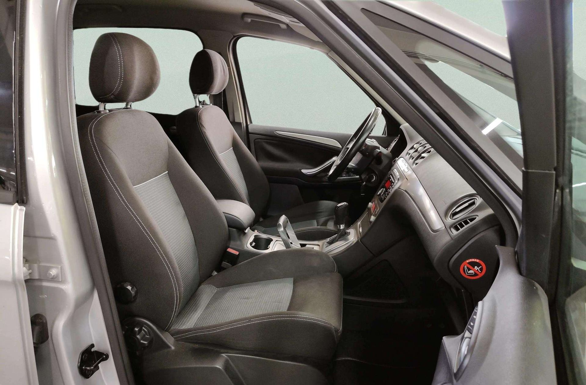 Ford S-Max 2.0 TDCi Trend Powershift - foto 15
