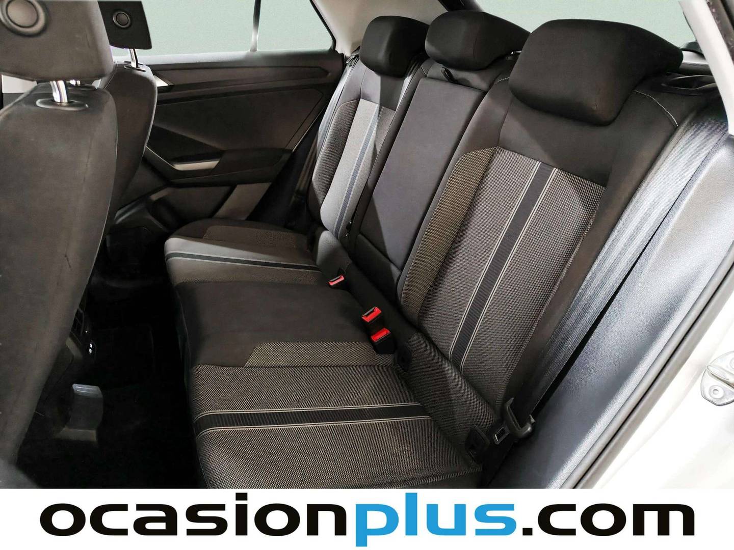 Foto asientos traseros Volkswagen T-Roc Volkswagen T-Roc Advance 1.5 TSI (150 CV) DSG