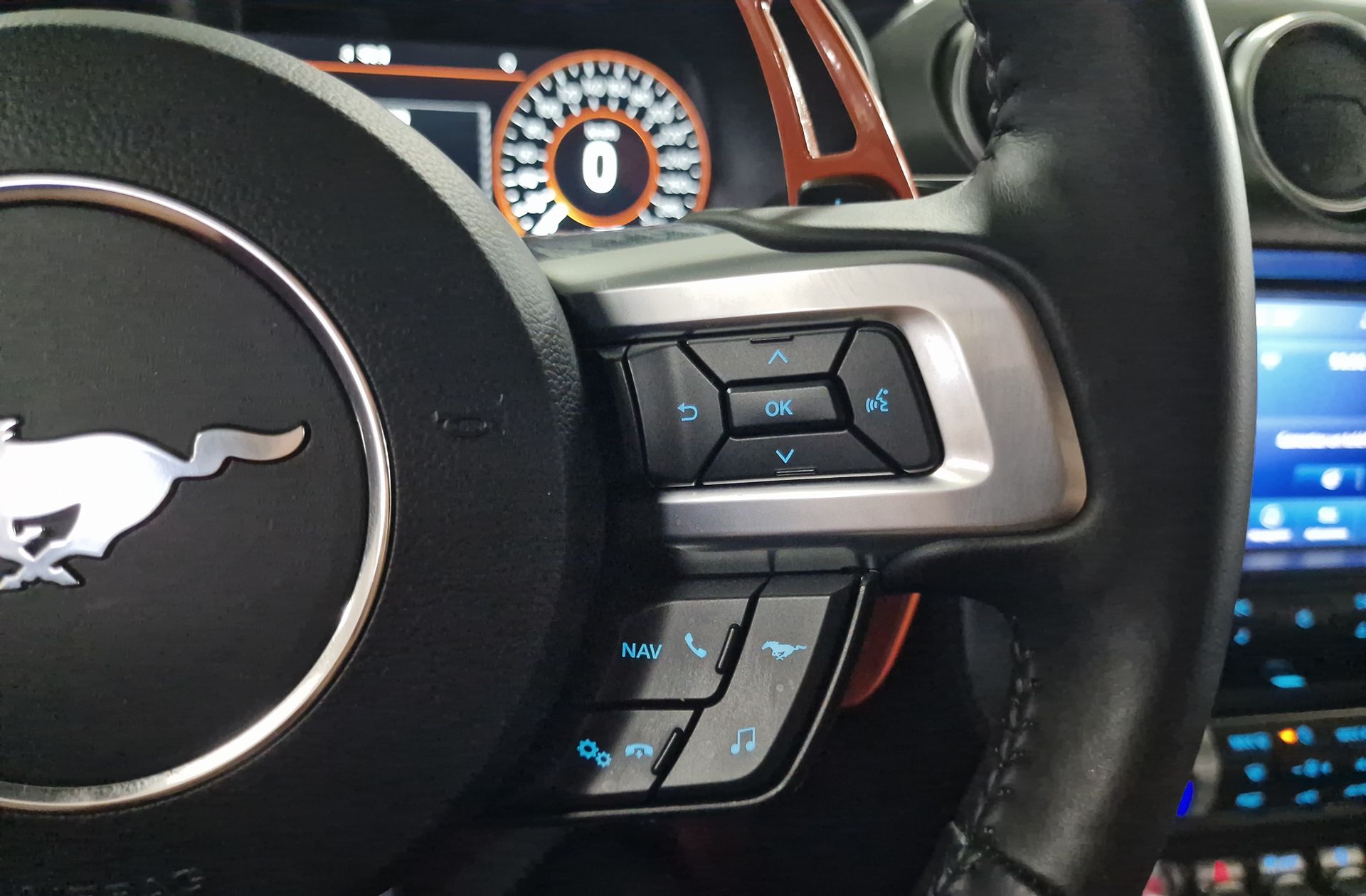 Ford Mustang 5.0 Ti-VCT Coupe Mach I - foto 31