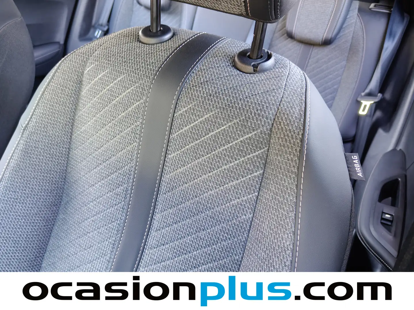 Foto Peugeot 2008 Peugeot 2008 Allure Hybrid eDCS6  (136 CV)