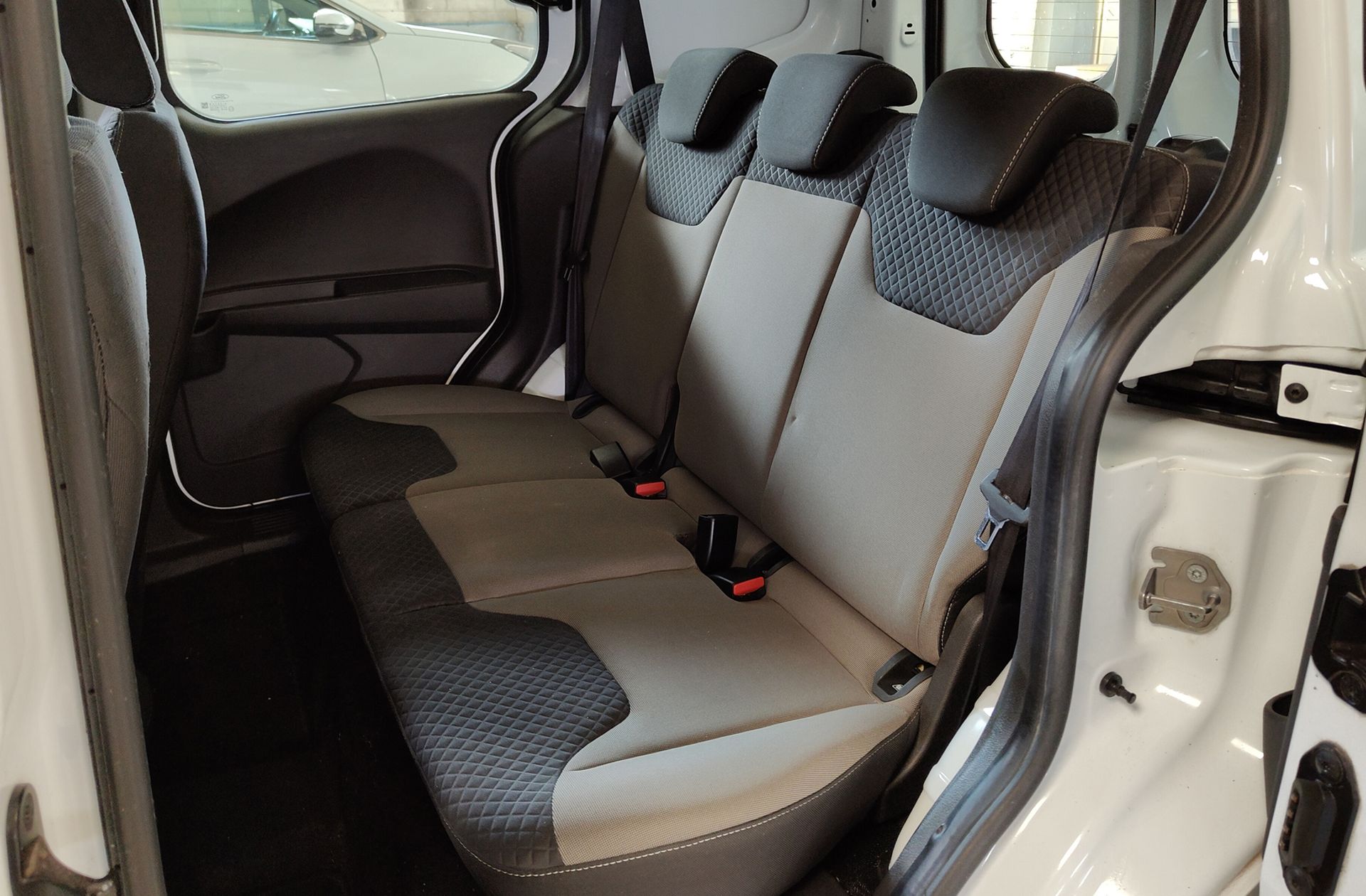Ford Transit Kombi 1.0 EcoBoost Trend - foto 9