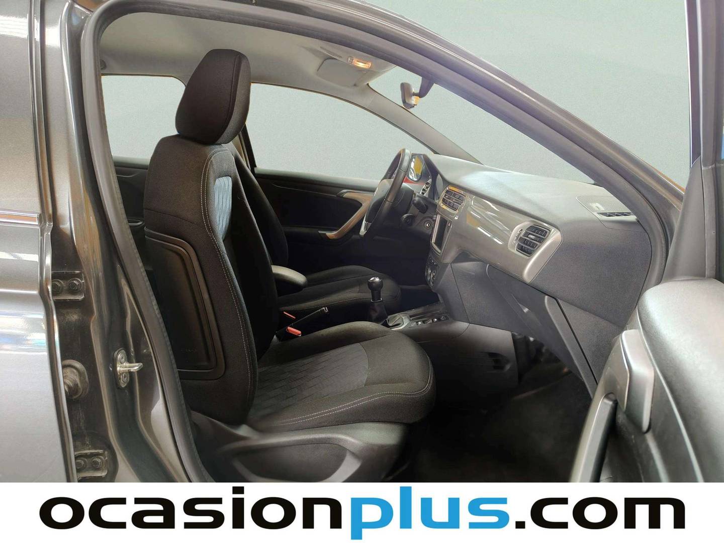 Foto Citroën C-Elysée Citroën C-Elysee BlueHDi 100 Shine (100 CV) siete plazas