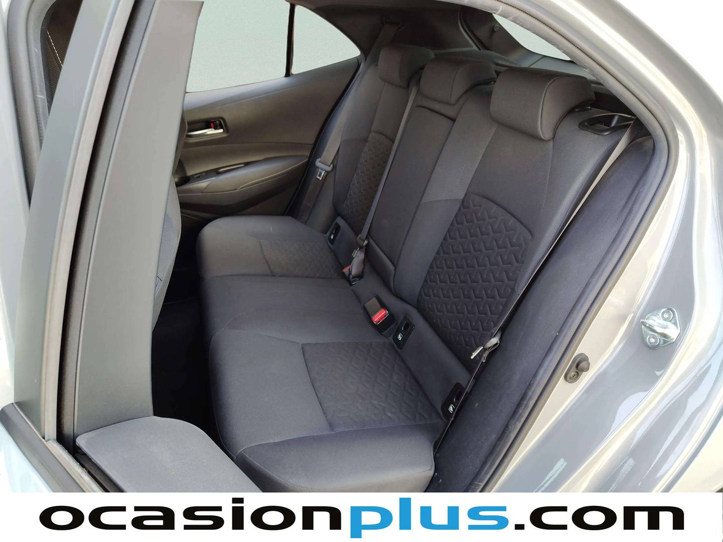 Foto asientos traseros Toyota Corolla Toyota Corolla 1.8 125 Híbrido Feel! E-CVT (122 CV)