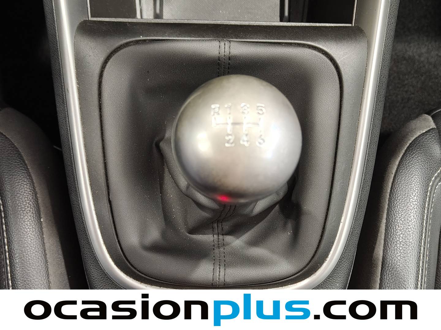 Foto Jeep Avenger Jeep Avenger 1.2 G Summit (100 CV)