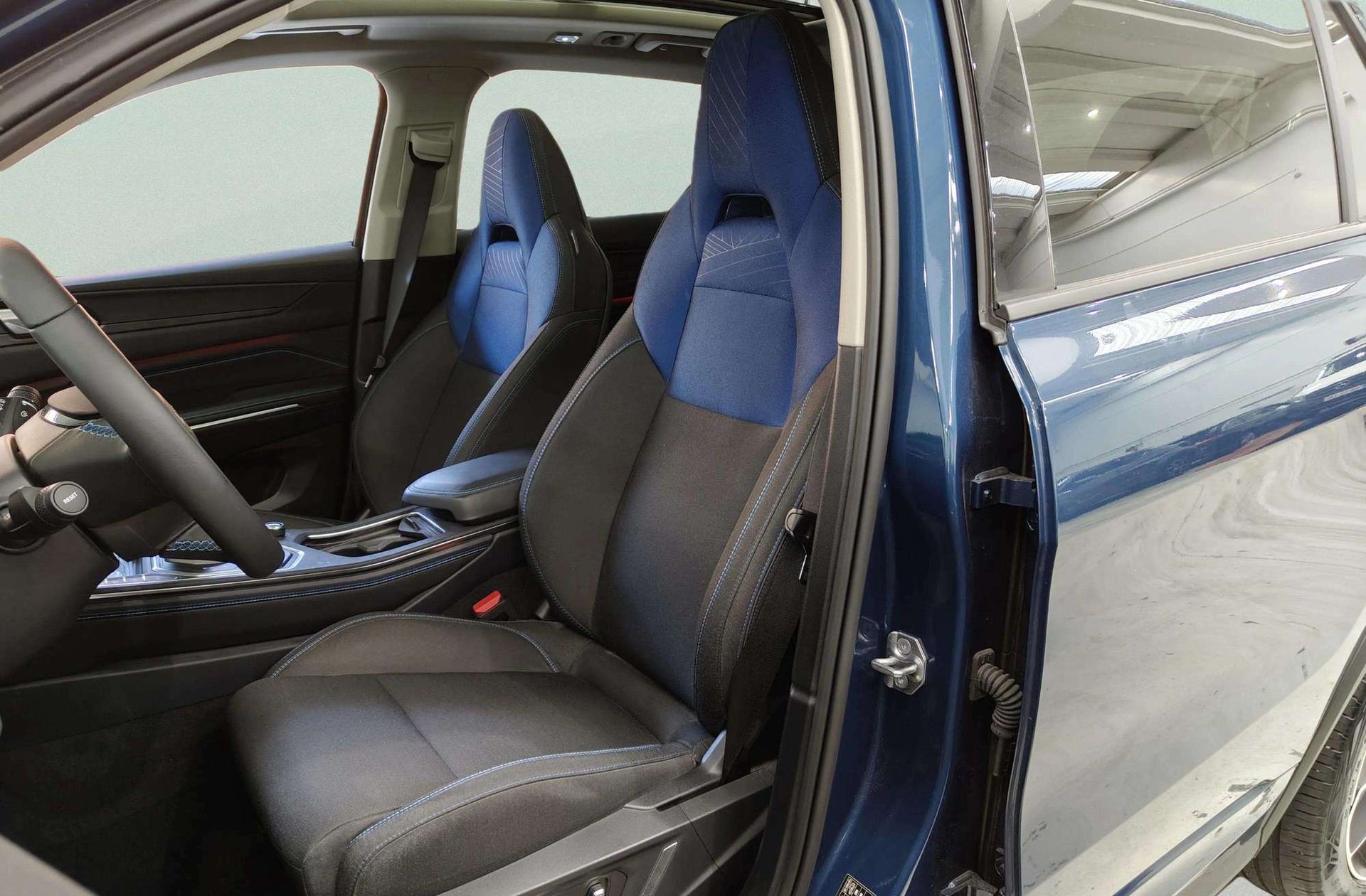 Lynk & Co 01 1.5 PHEV - foto 14