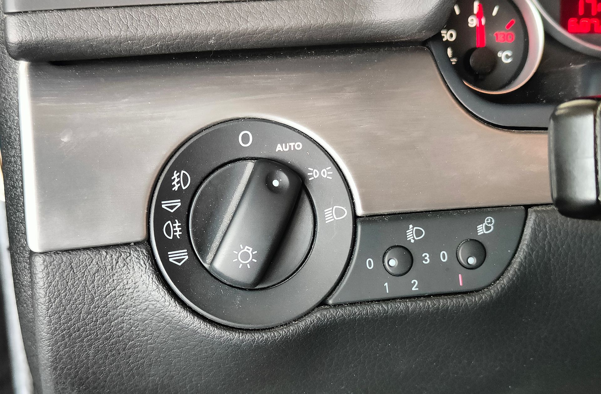 Audi A4 1.9 TDI - foto 26