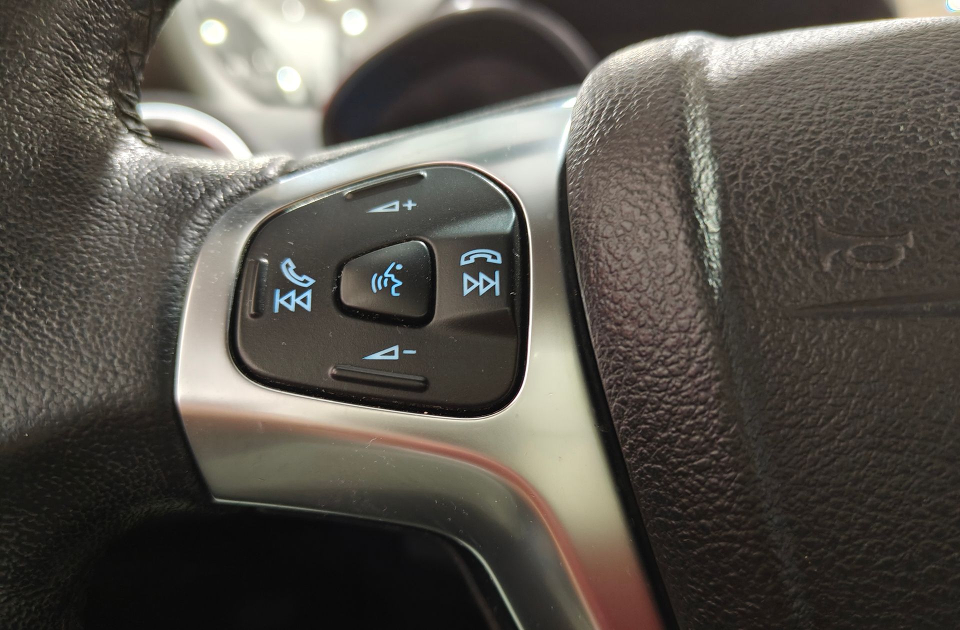 Ford Fiesta 1.0 EcoBoost Trend - foto 20