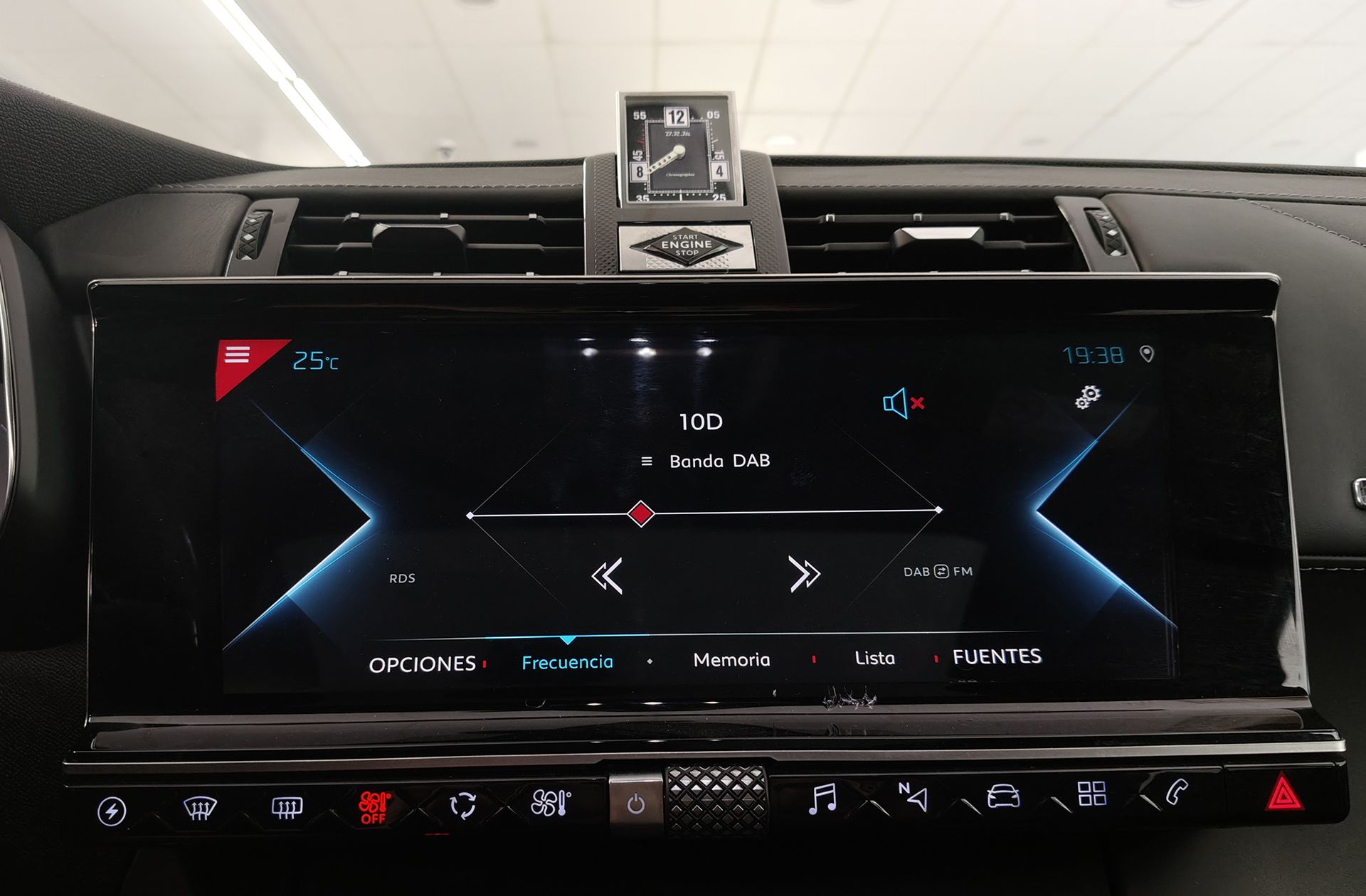 DS DS 7 Crossback E-Tense 300 Grand Chic 4WD - foto 41