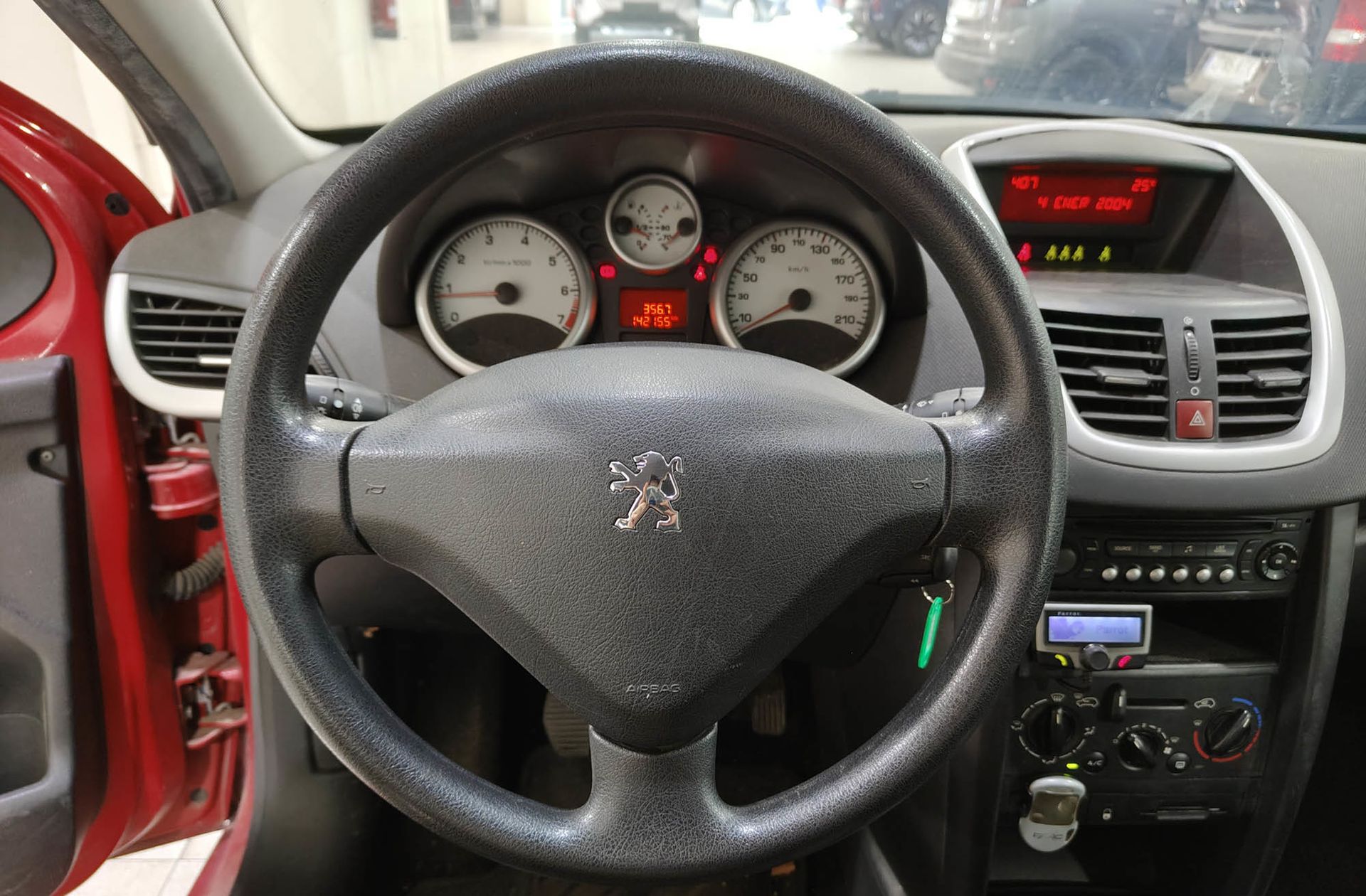 Peugeot 207 1.4 16v X-Line - foto 17