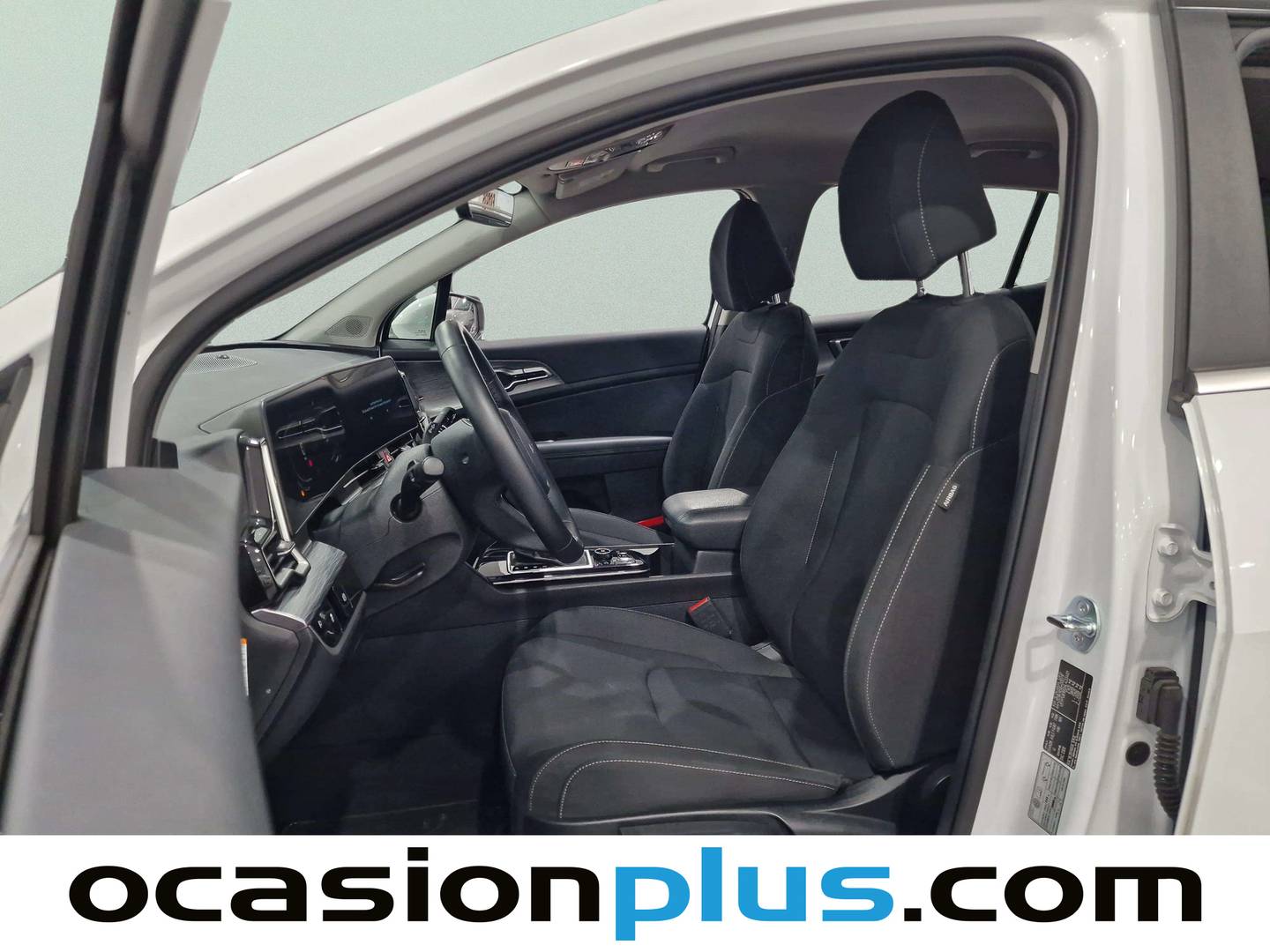 Foto asientos delanteros KIA Sportage KIA Sportage 1.6 T-GDi MHEV Business 4x2 DCT (160 CV)