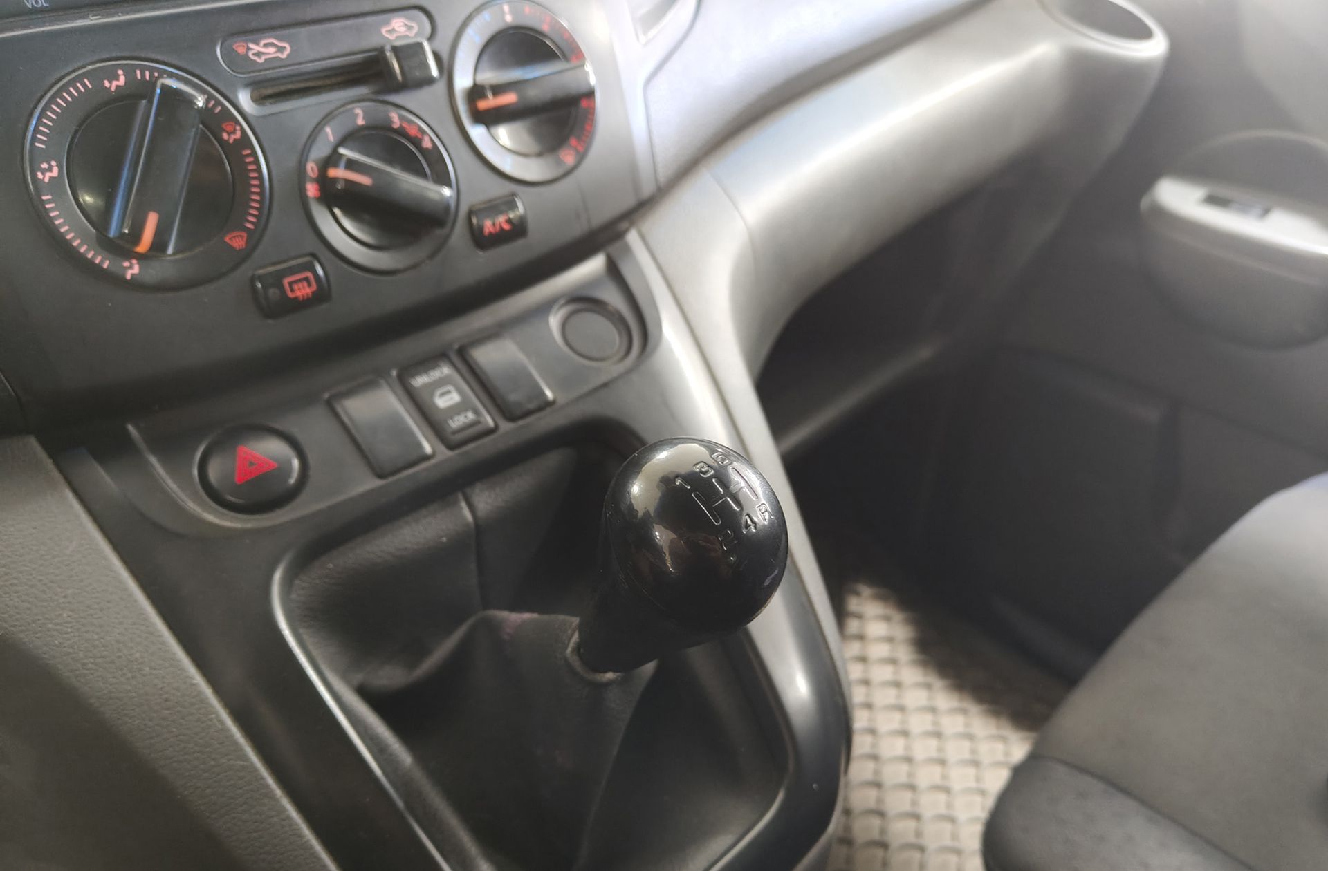 Nissan NV200 Combi 1.5 dCi Comfort - foto 5