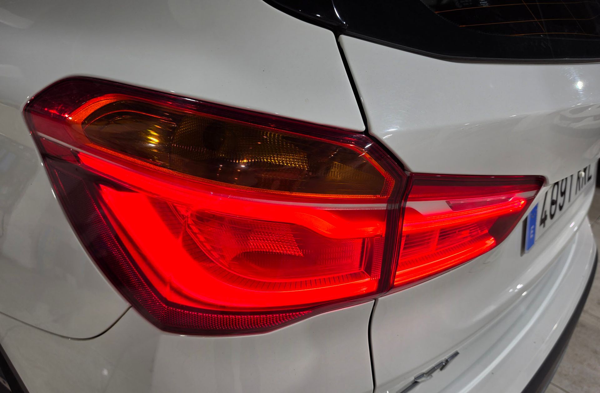 BMW X1 sDrive18d Business - foto 16