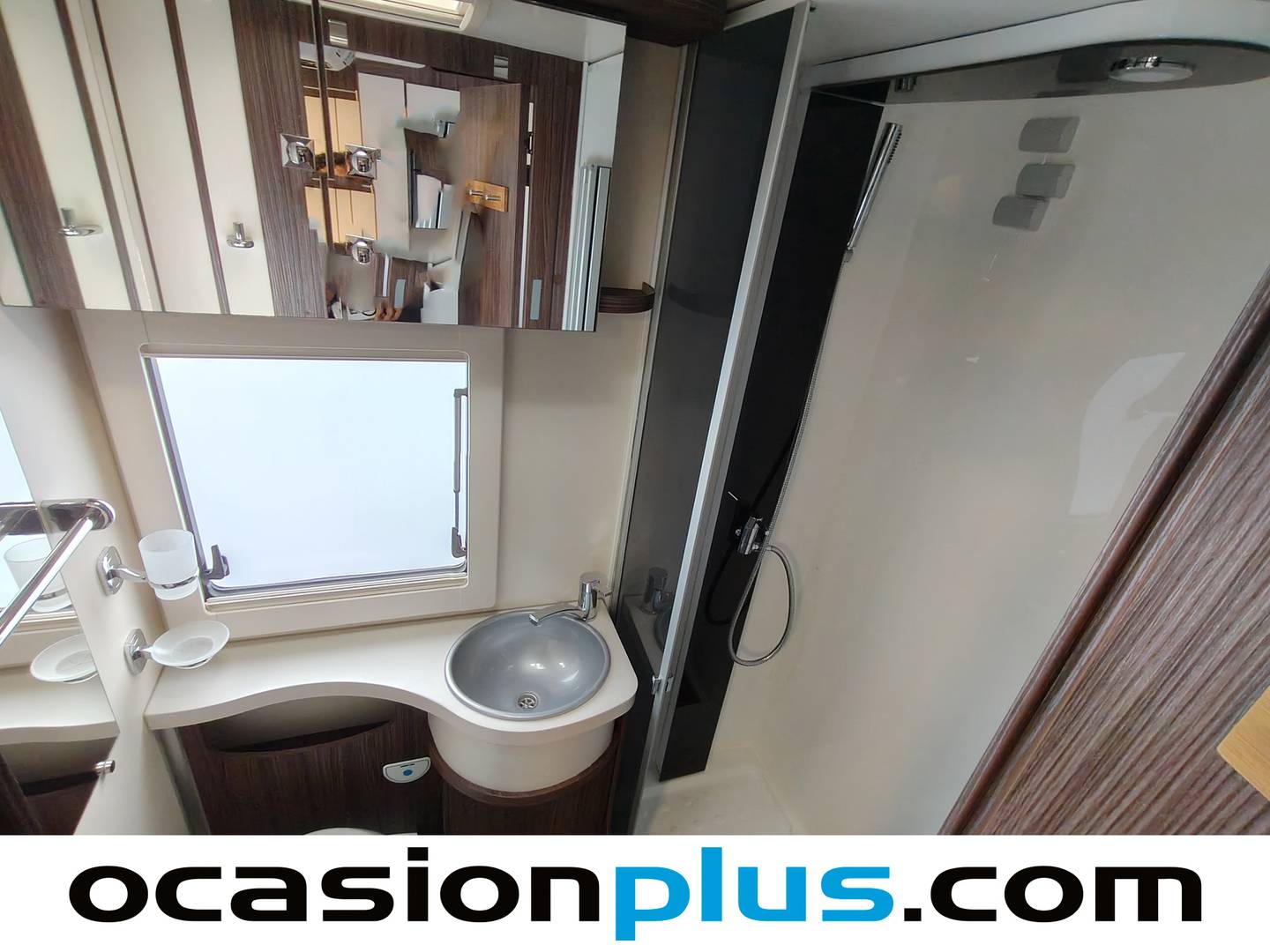 Accesorios del Benimar Mileo 442 Benimar Mileo 442 Tessoro (170 CV) 4 Plazas