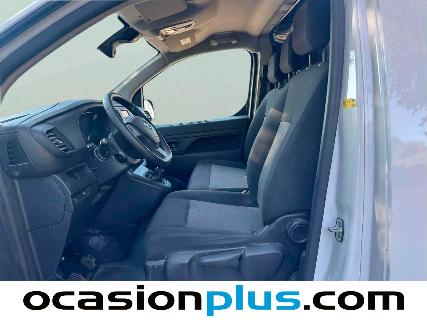 Foto asientos delanteros Opel Vivaro Opel Vivaro Furgon 1.5 BlueHDi M Standart (102 CV)