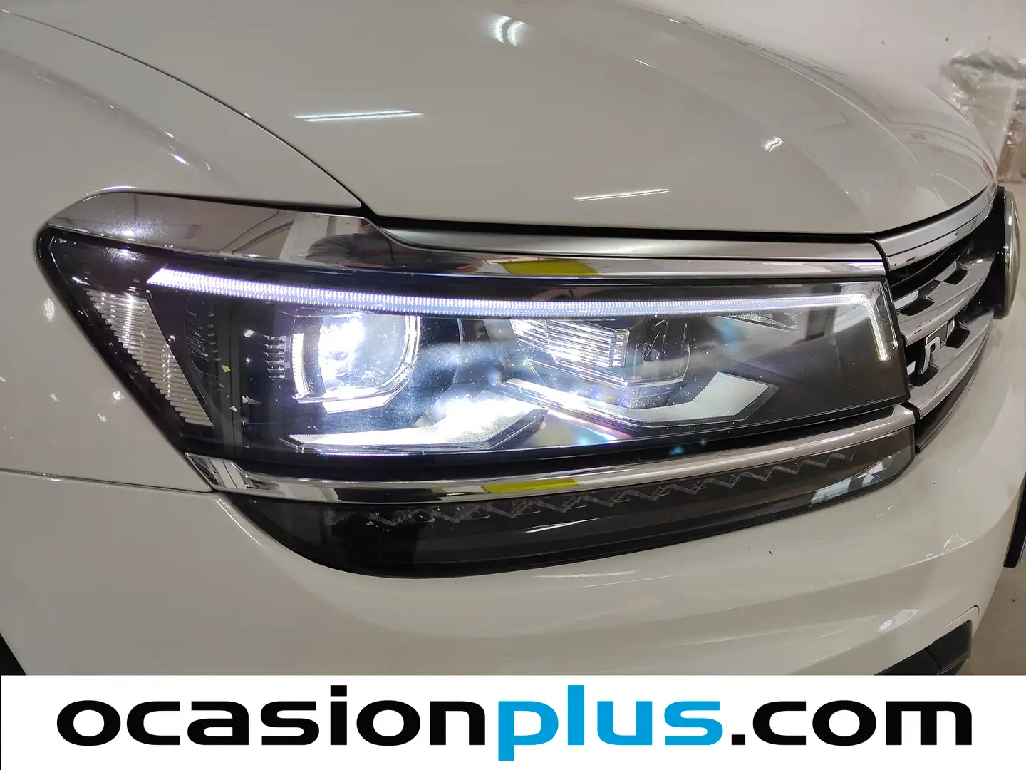 Foto Volkswagen Tiguan Volkswagen Tiguan Sport 2.0 TDI 4Motion (190 CV) DSG Pack R-Line