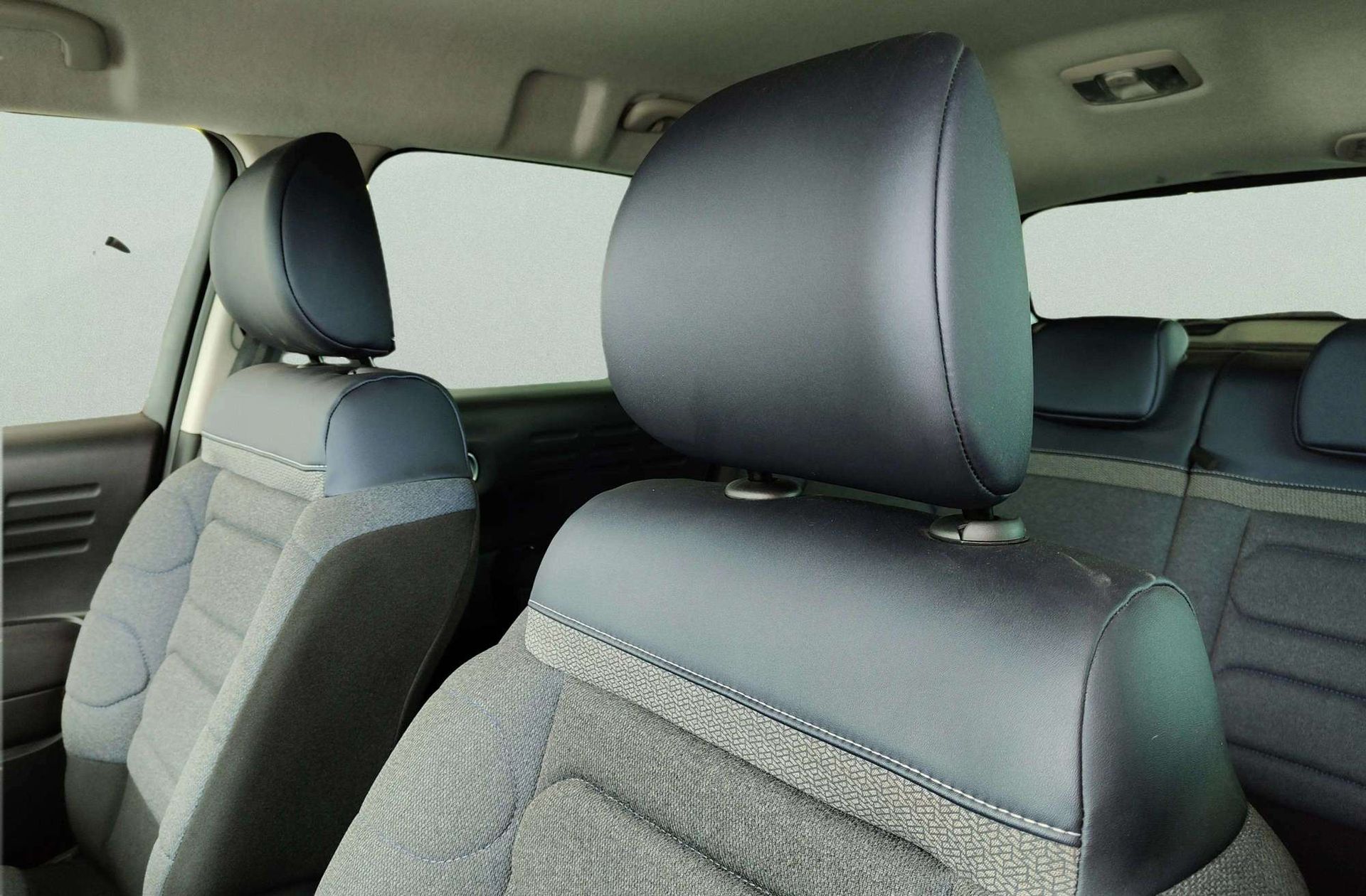 Citroën C3 Aircross BlueHDi 120 Shine Pack EAT6 - foto 12