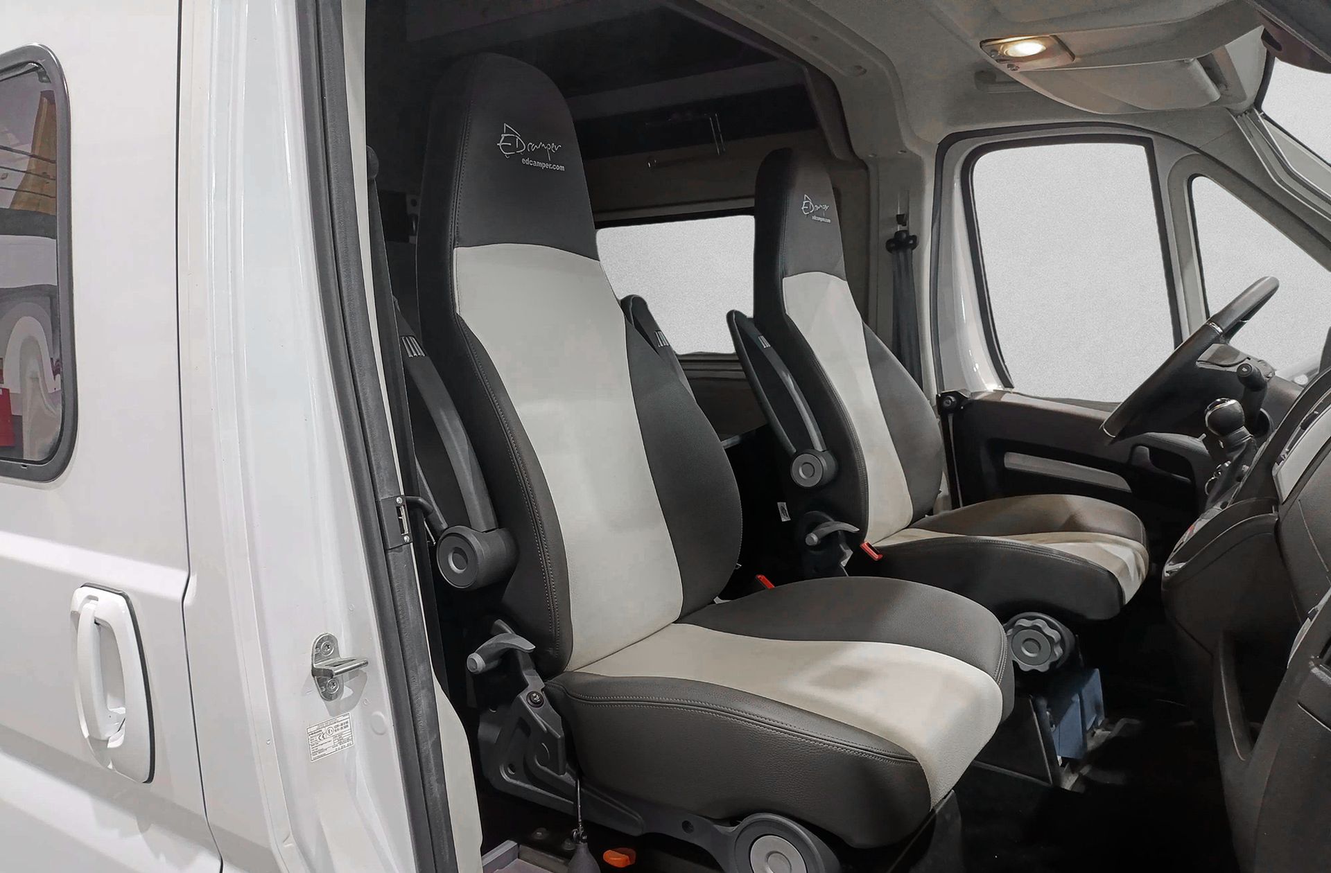 Fiat Ducato Furgón Maxi 35 L4 H3 2.3 1FA - foto 37