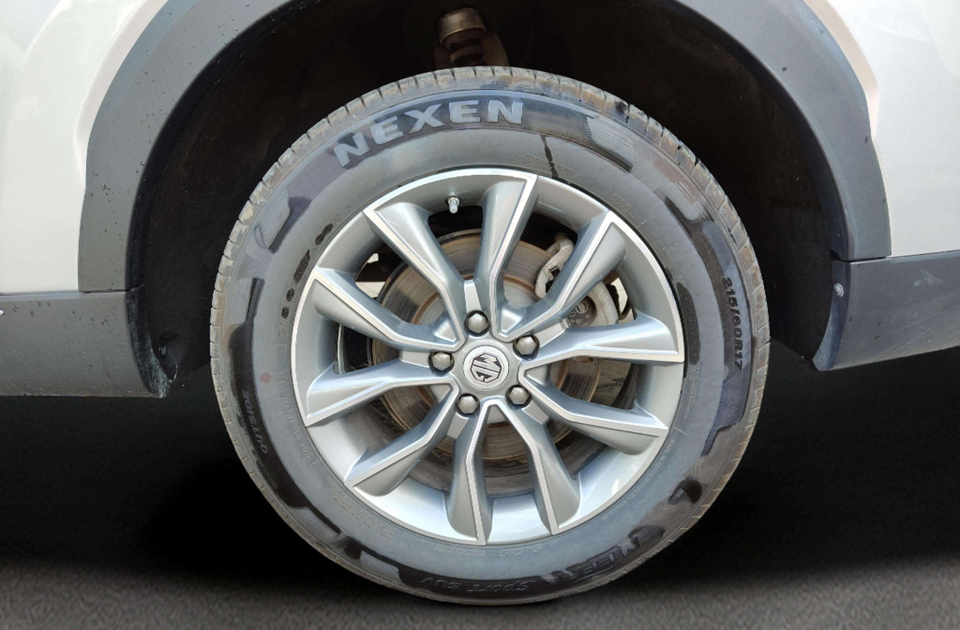 MG HS 1.5 Turbo GDI Comfort DCT - foto 38