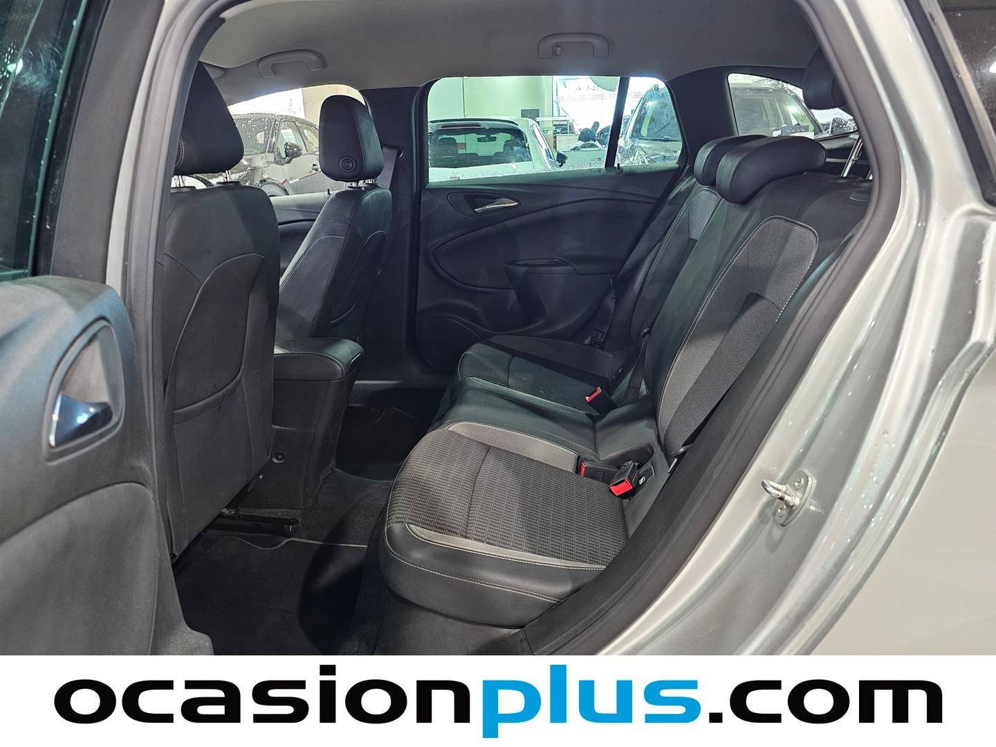 Foto Opel Astra Opel Astra 1.2 Turbo SHR Business Elegance (145 CV)