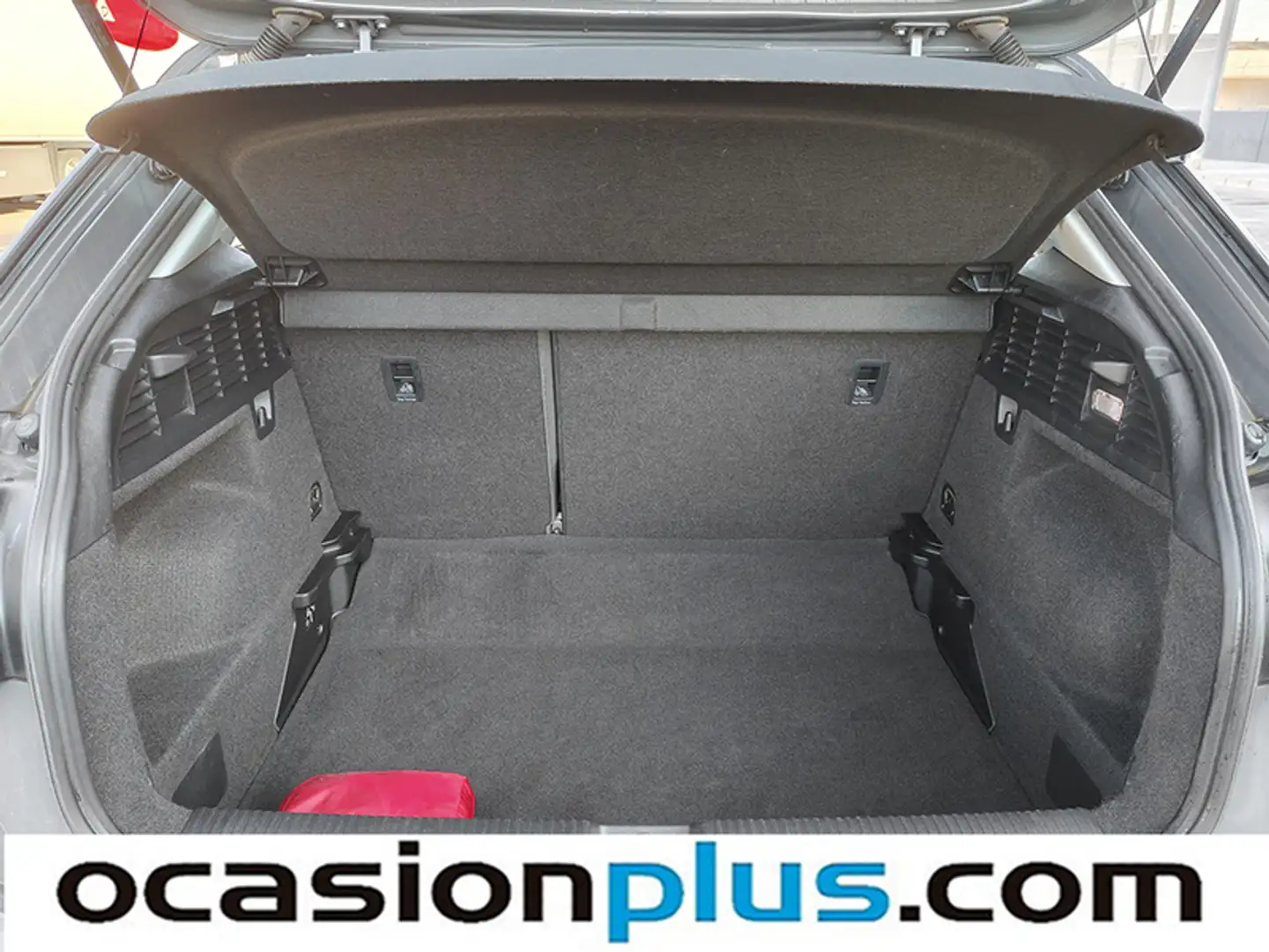 Foto Audi Q2 Audi Q2 design 35 TFSI (150 CV)