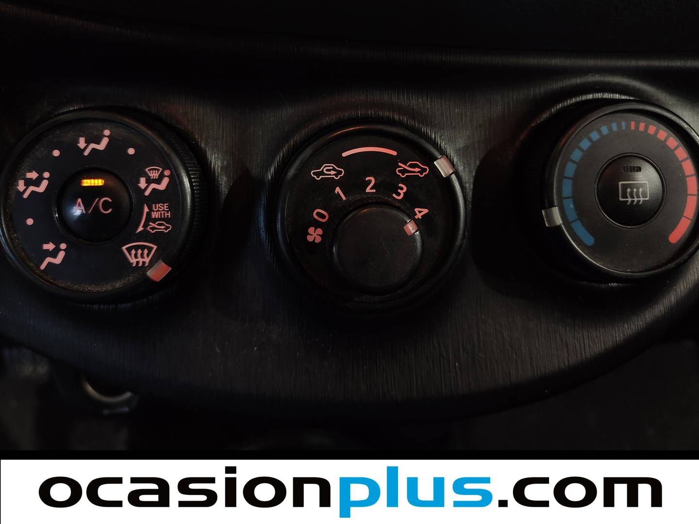 Equipamiento del Toyota Yaris Toyota Yaris 90D Active (90 CV)