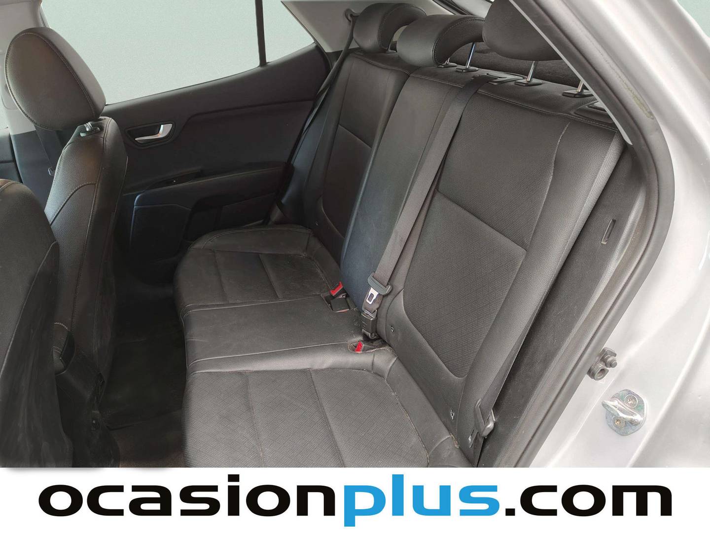 Foto asientos traseros KIA Stonic KIA Stonic 1.0 T-GDi Tech DCT (120 CV)