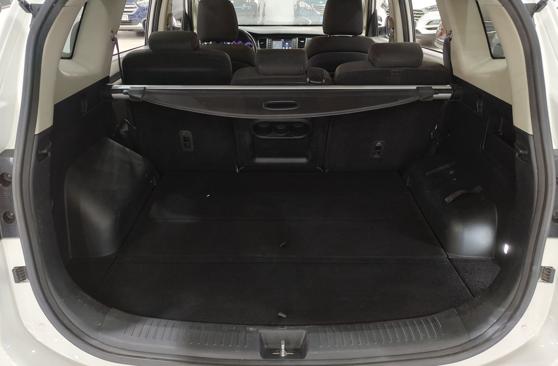Kia Carens 1.7 CRDi VGT Drive Eco-Dynamics - foto 15