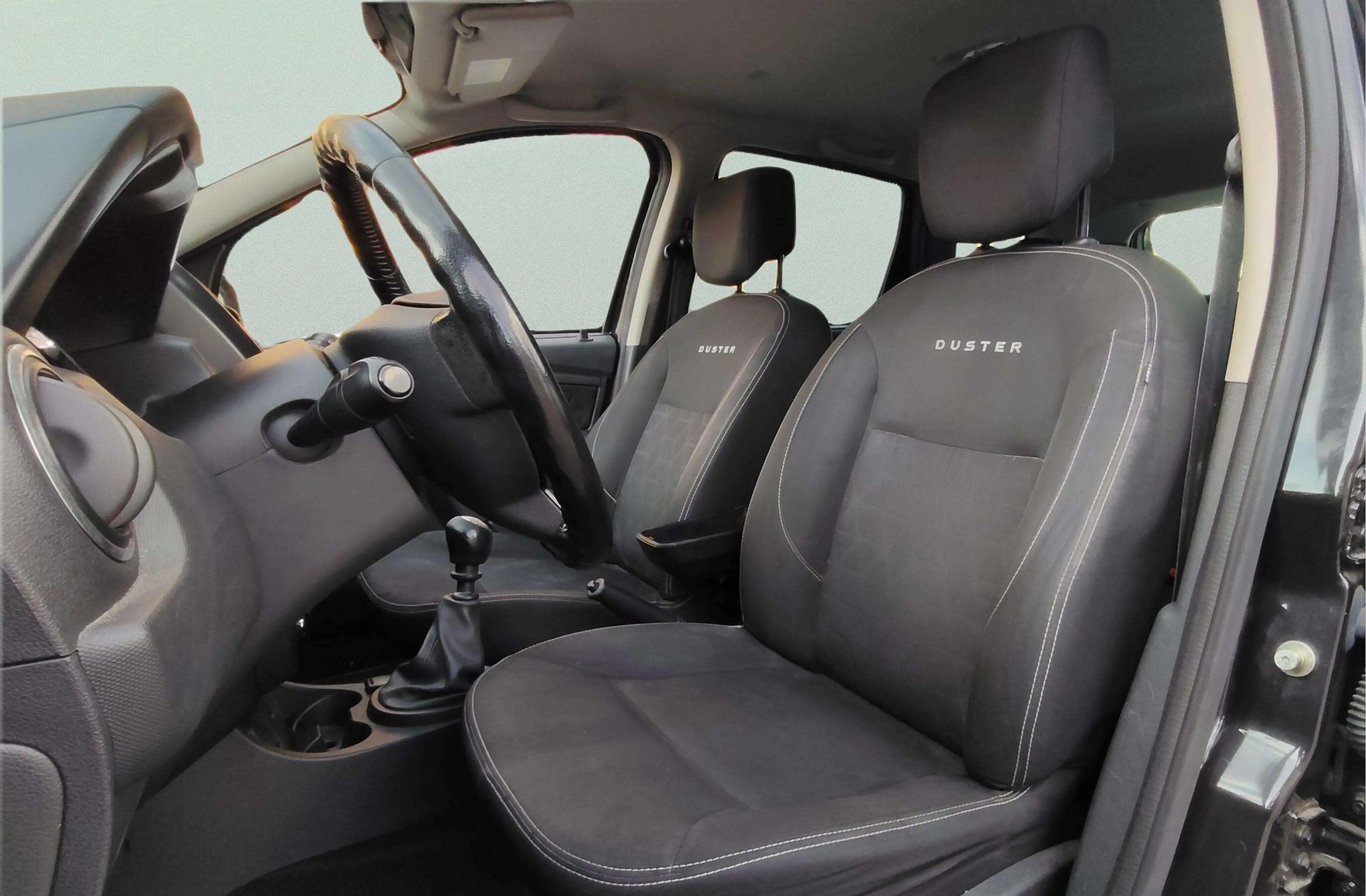 Dacia Duster Laureate TCe 4x2 - foto 9