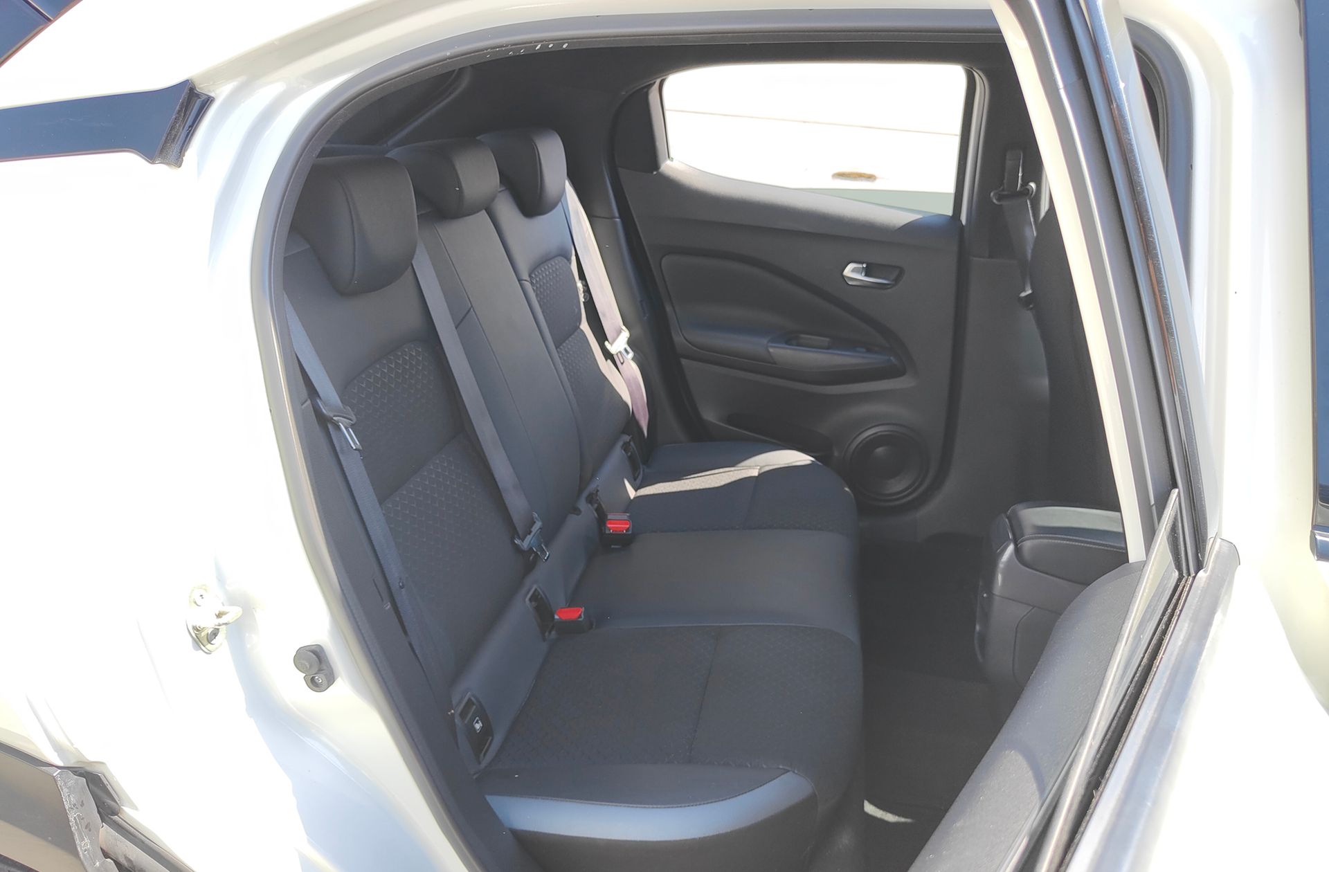 Nissan Juke 1.6 Hybrid N-Connecta - foto 16