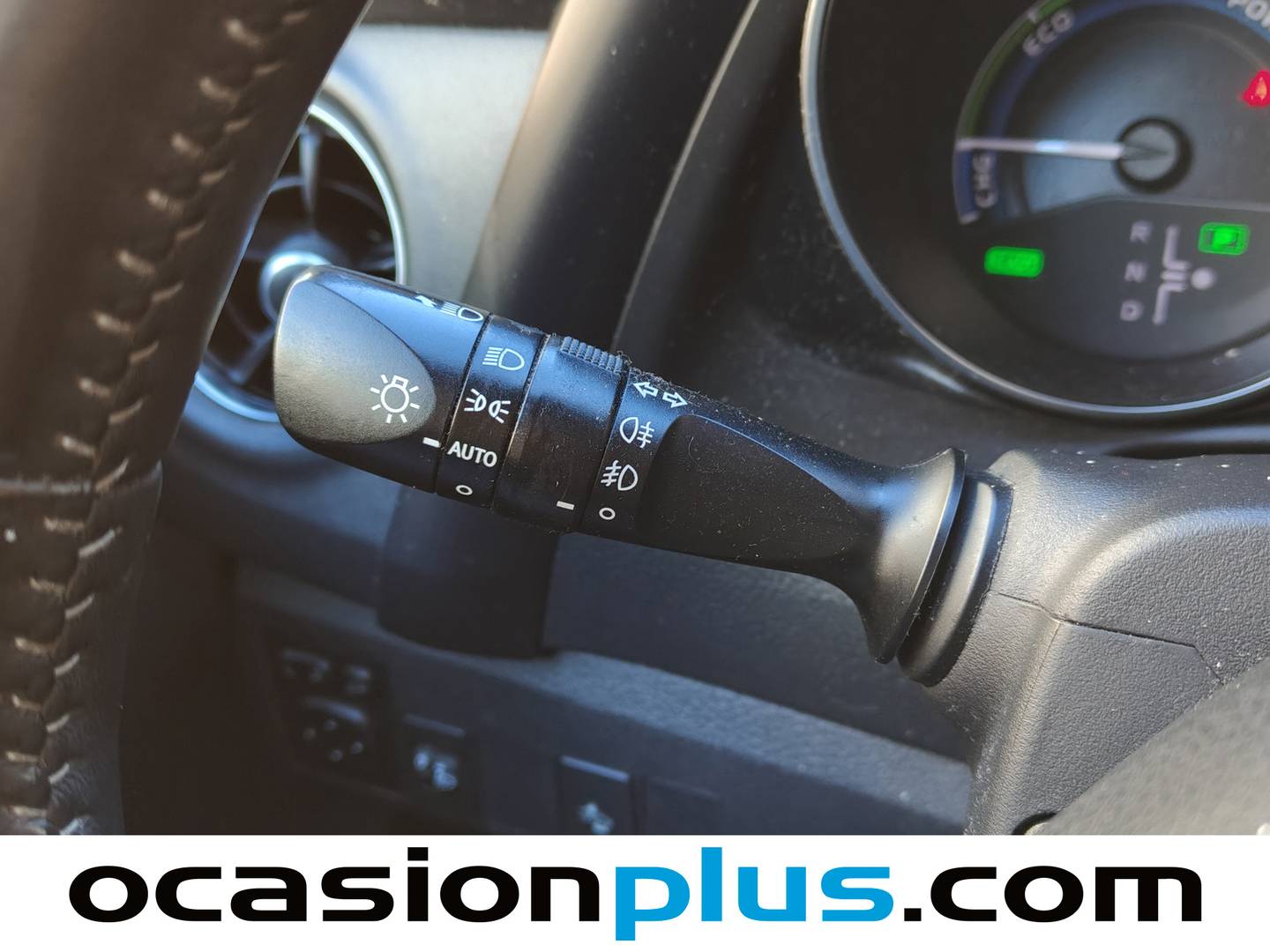 Foto Toyota Auris Toyota Auris 140H Touring Sports Active (136 CV)