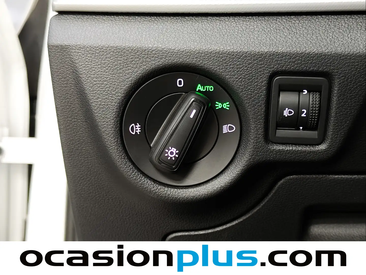 Foto Skoda Kamiq Skoda Kamiq 1.0 TSI Ambition DSG (110 CV)