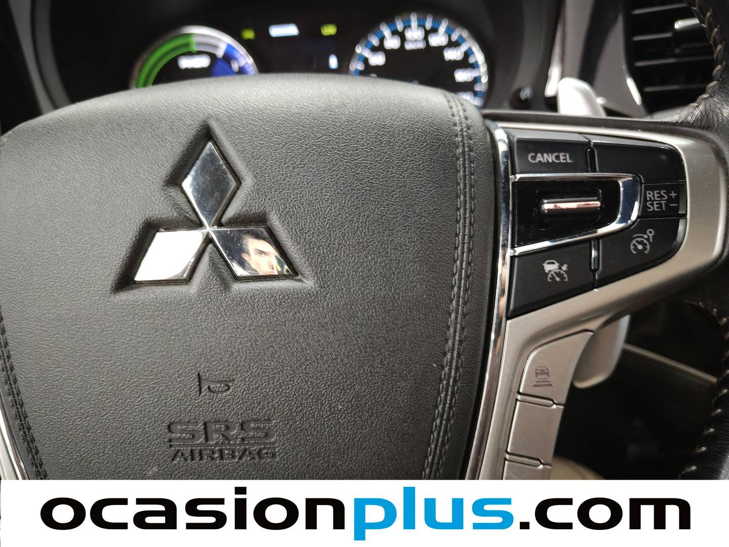 Foto Mitsubishi Outlander Mitsubishi Outlander 2.4 PHEV Kaiteki 4WD Auto (224 CV)